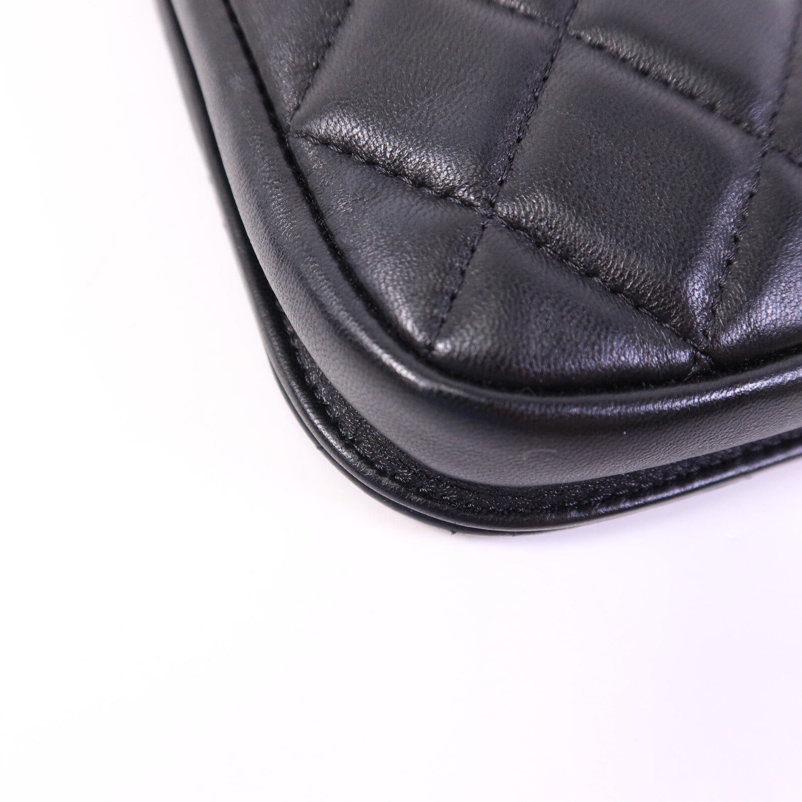 CHANEL 羊皮皮革Vanity Phone Holder鏈帶肩背袋