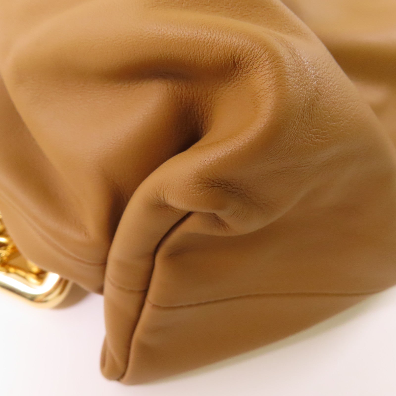 BOTTEGA VENETA 皮革Chain Pouch Bag金扣鏈帶肩背袋