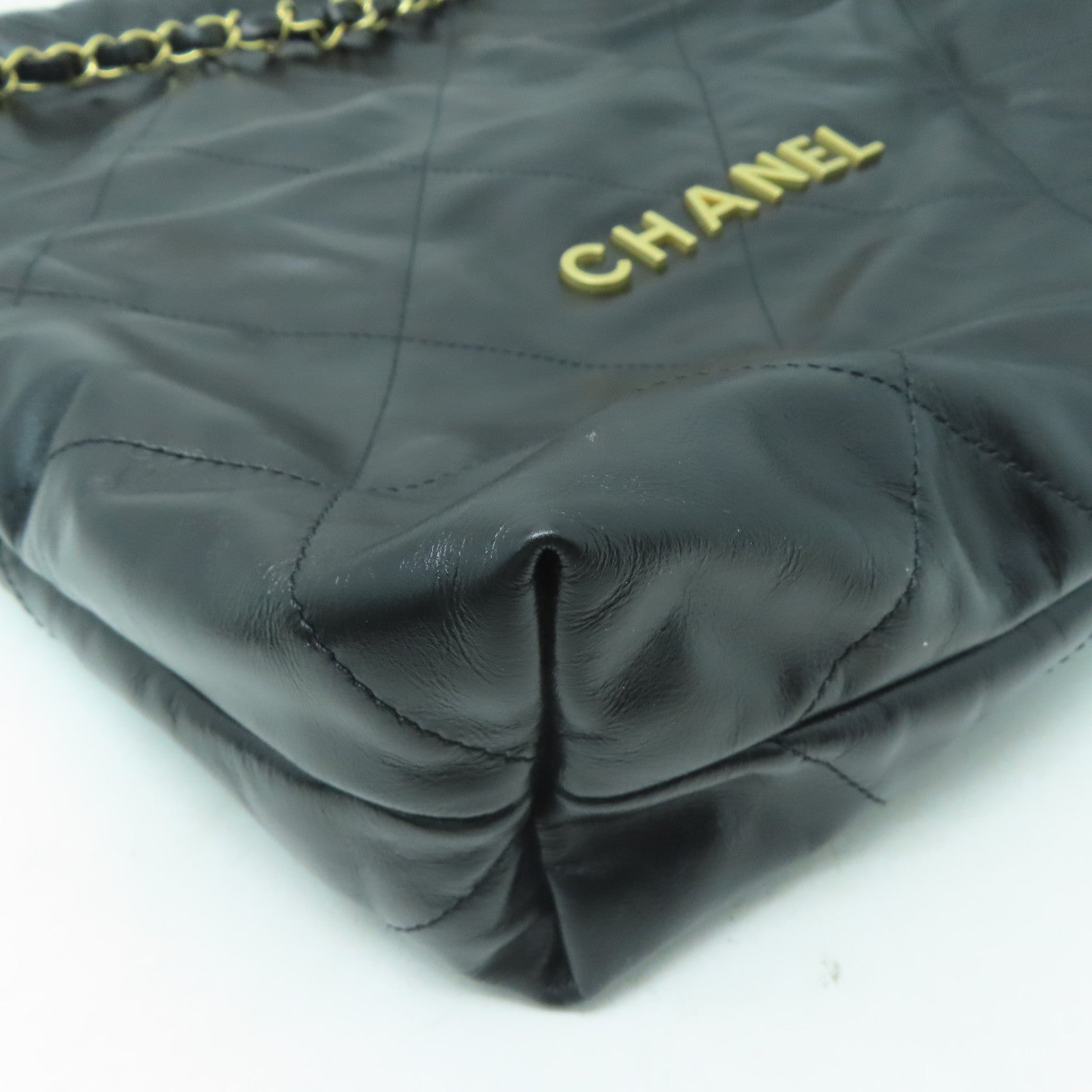 CHANEL 菱格牛皮皮革C22 Medium金扣鏈帶肩背袋黑色