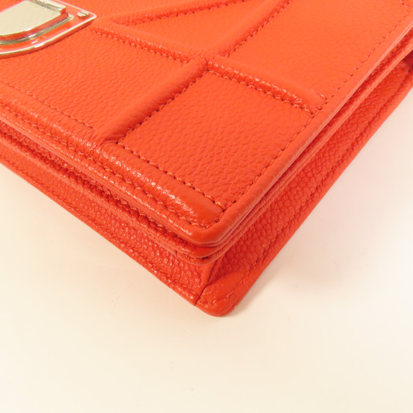 Dior 【激減優惠】牛皮皮革 Diorama Wallet On Chain鏈帶肩背袋