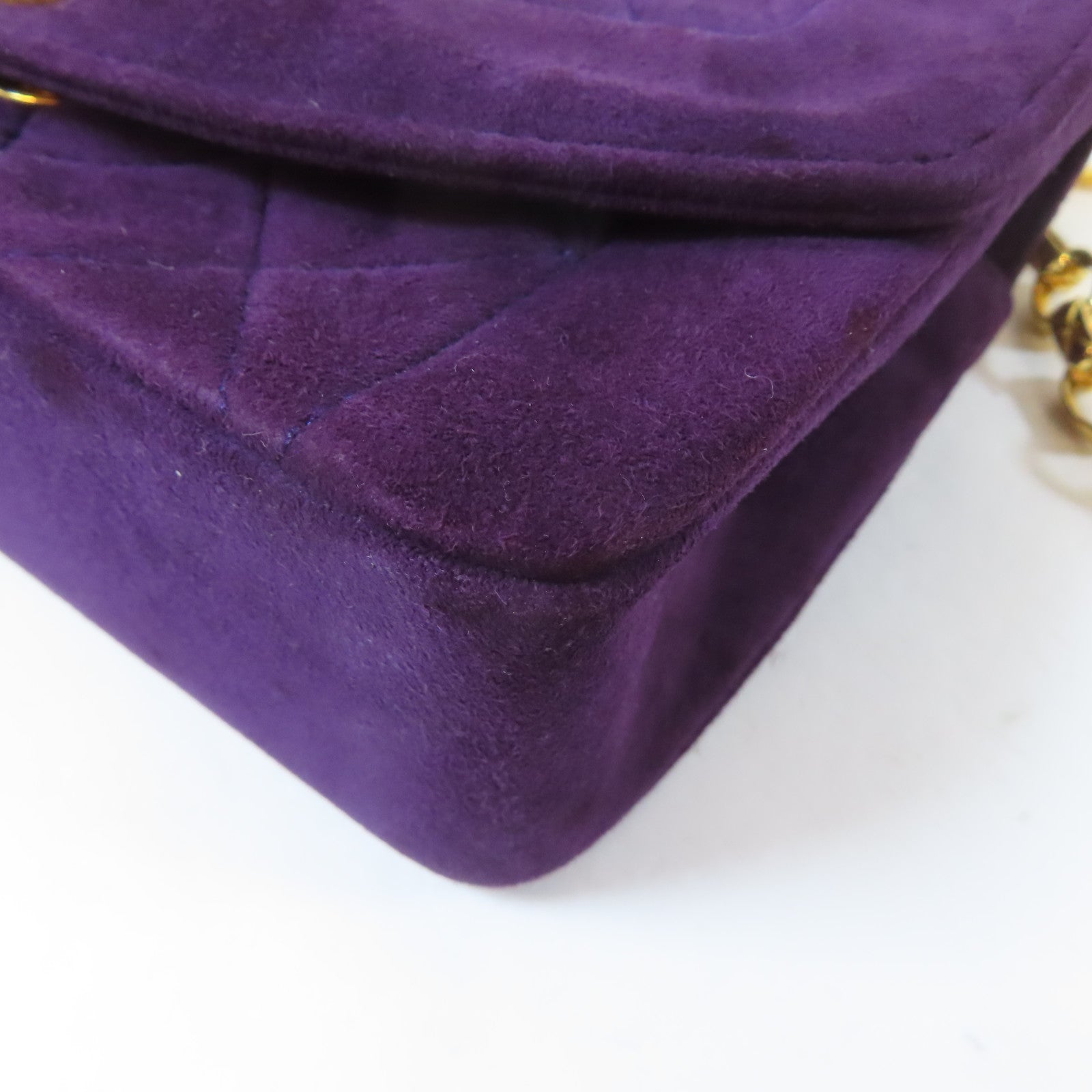 CHANEL 菱格絨布Chain Shoulder Bag金扣鏈帶肩背袋紫色