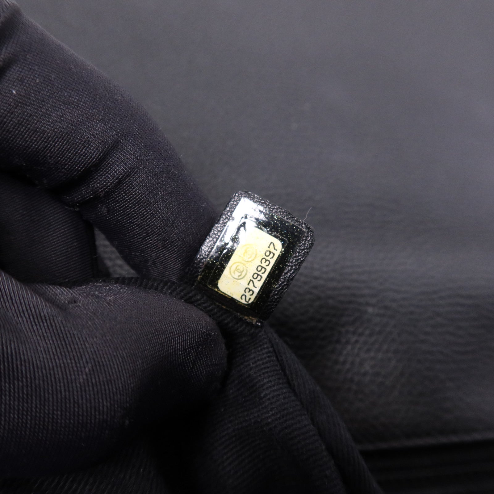 CHANEL 牛皮皮革Shoulder Bag銀扣鏈帶肩背袋