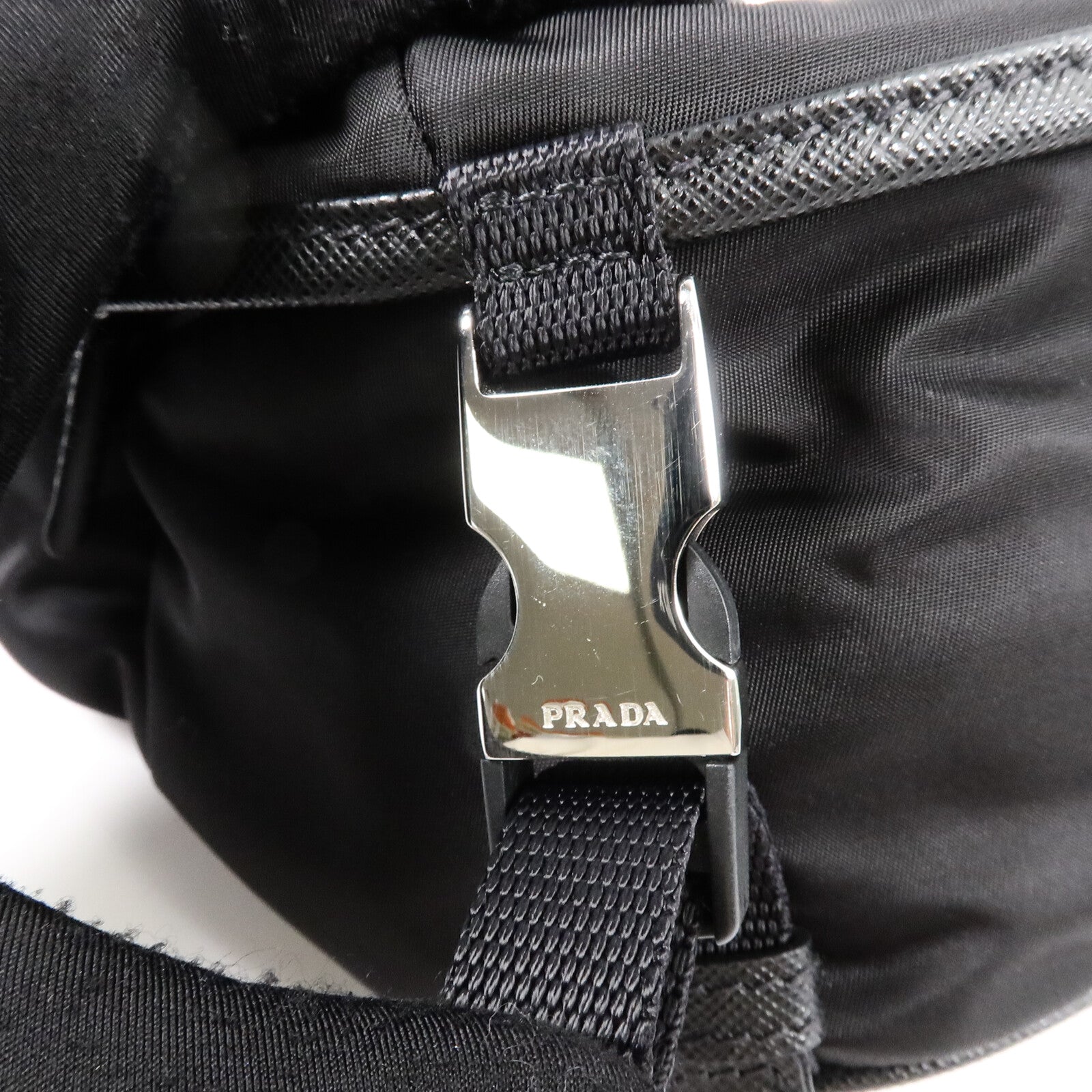 PRADA 尼龍Re-Nyon肩背袋