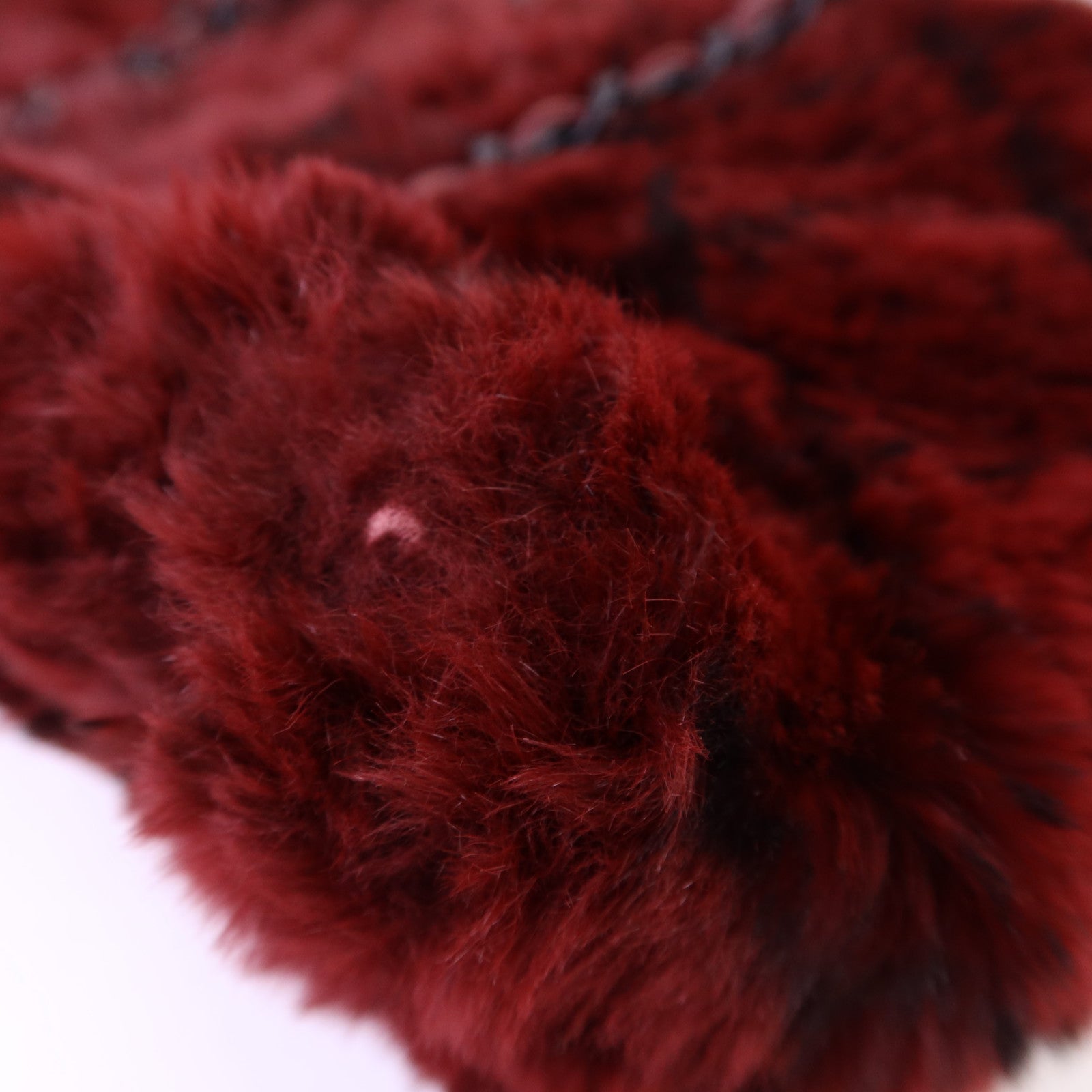 CHANEL 兔毛Shoulder Bag黑扣鏈帶肩背袋