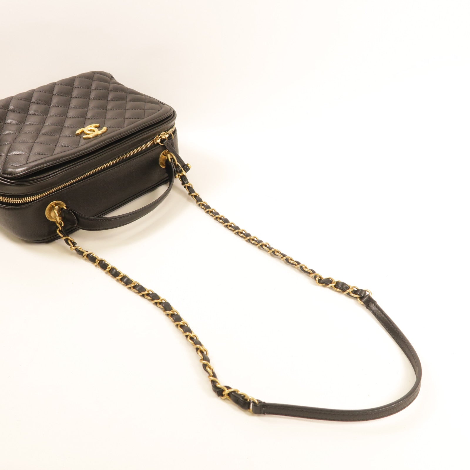 CHANEL 羊皮皮革Chain Shoulder金扣手挽肩背兩用袋黑色