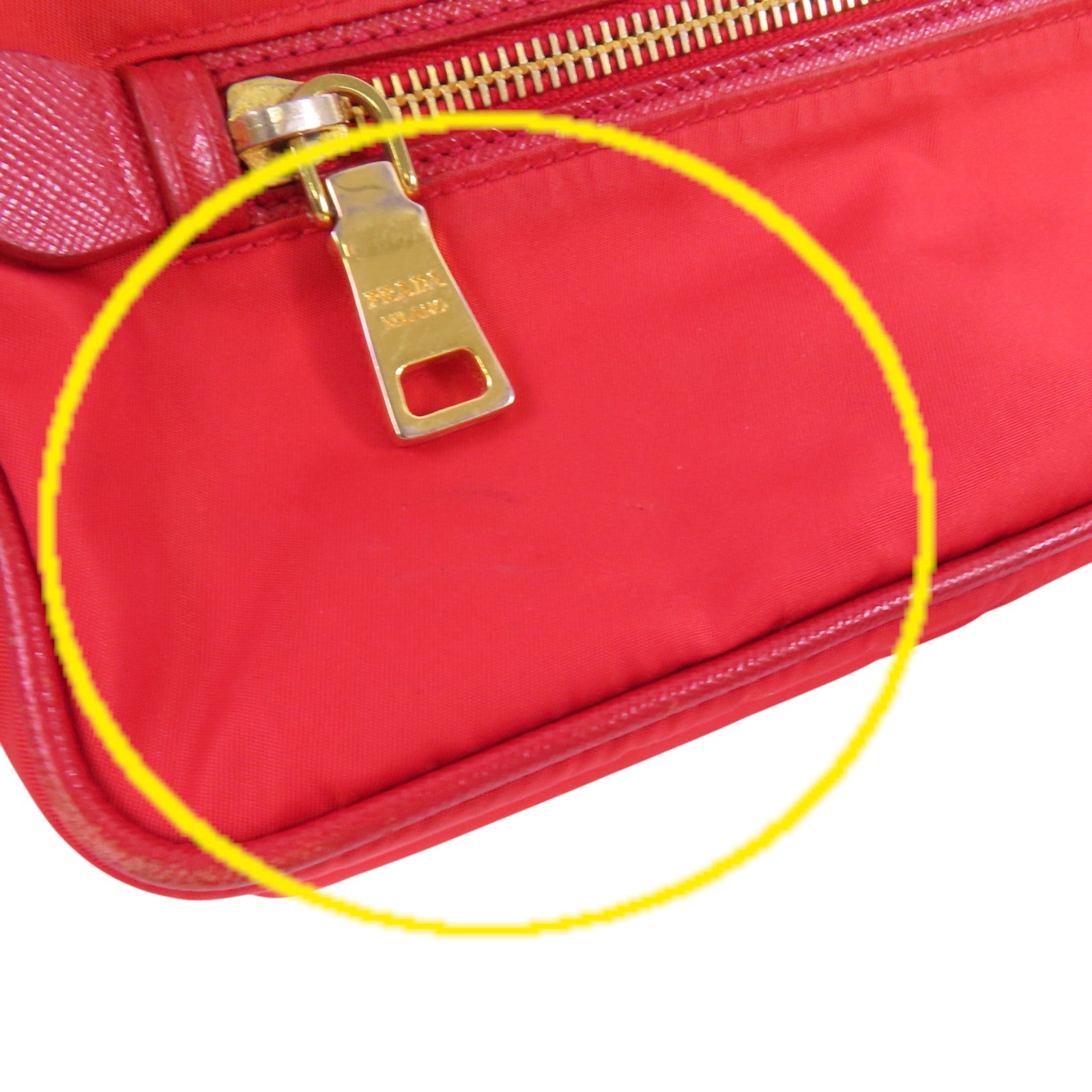 PRADA 尼龍Shoulder Bag金扣肩背袋