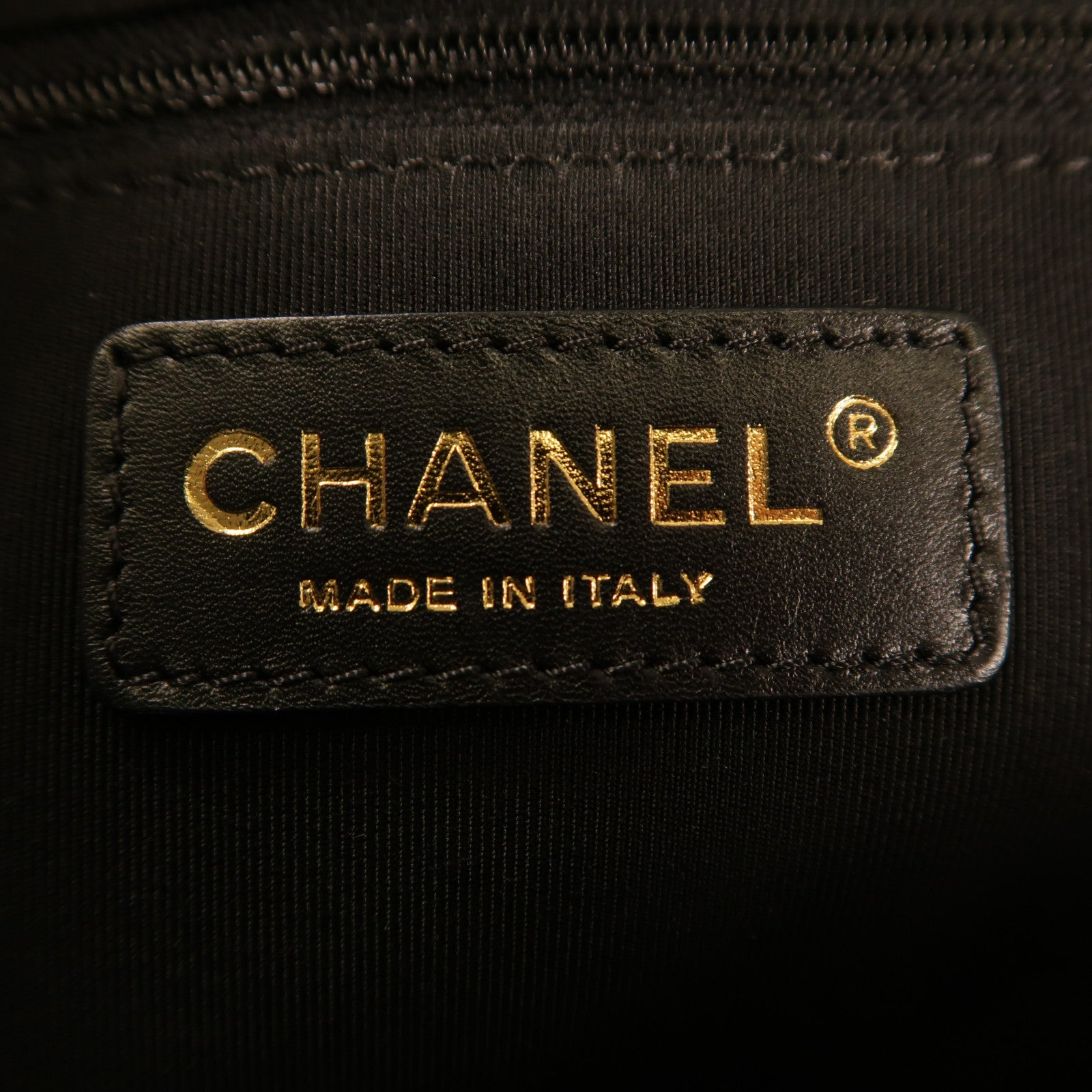 CHANEL 羊皮皮革Chain Shoulder金扣手挽肩背兩用袋黑色