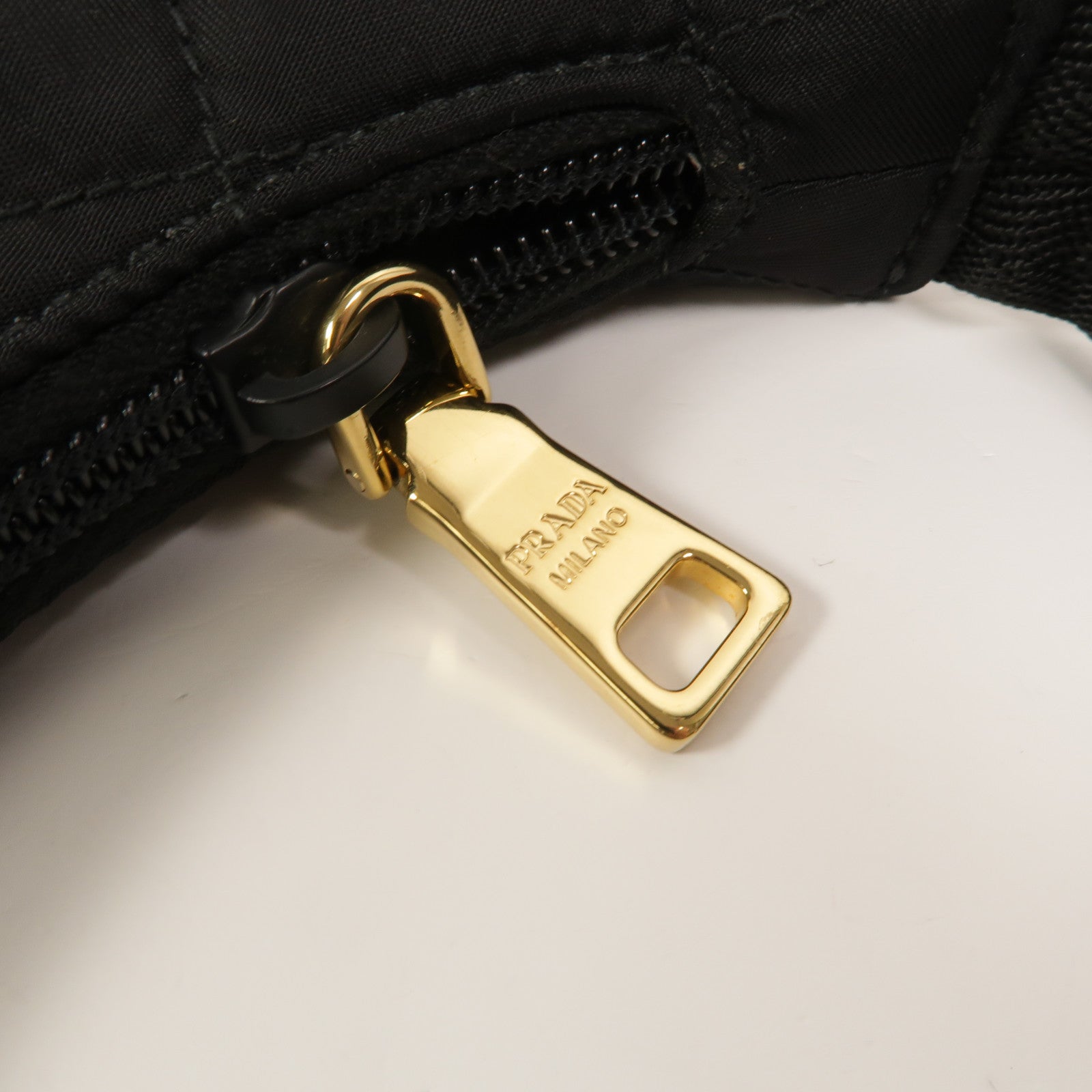 PRADA 尼龍Shoulder Bag肩背袋