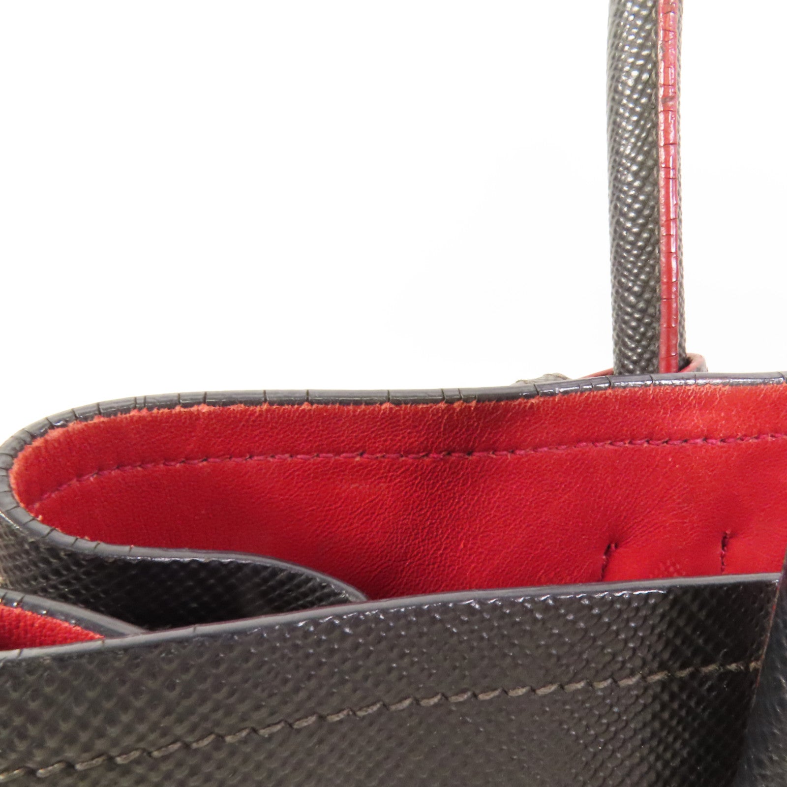 PRADA Saffiano皮革Handbag金扣手挽袋