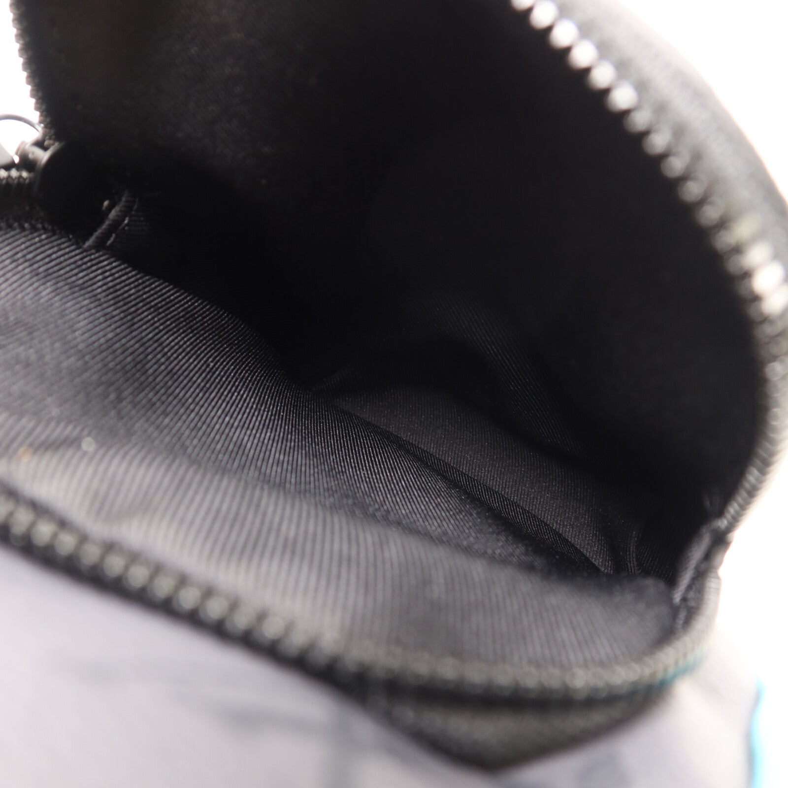 LOUIS VUITTON Monogram Eclipse Reverse Avenue Sling肩背袋
