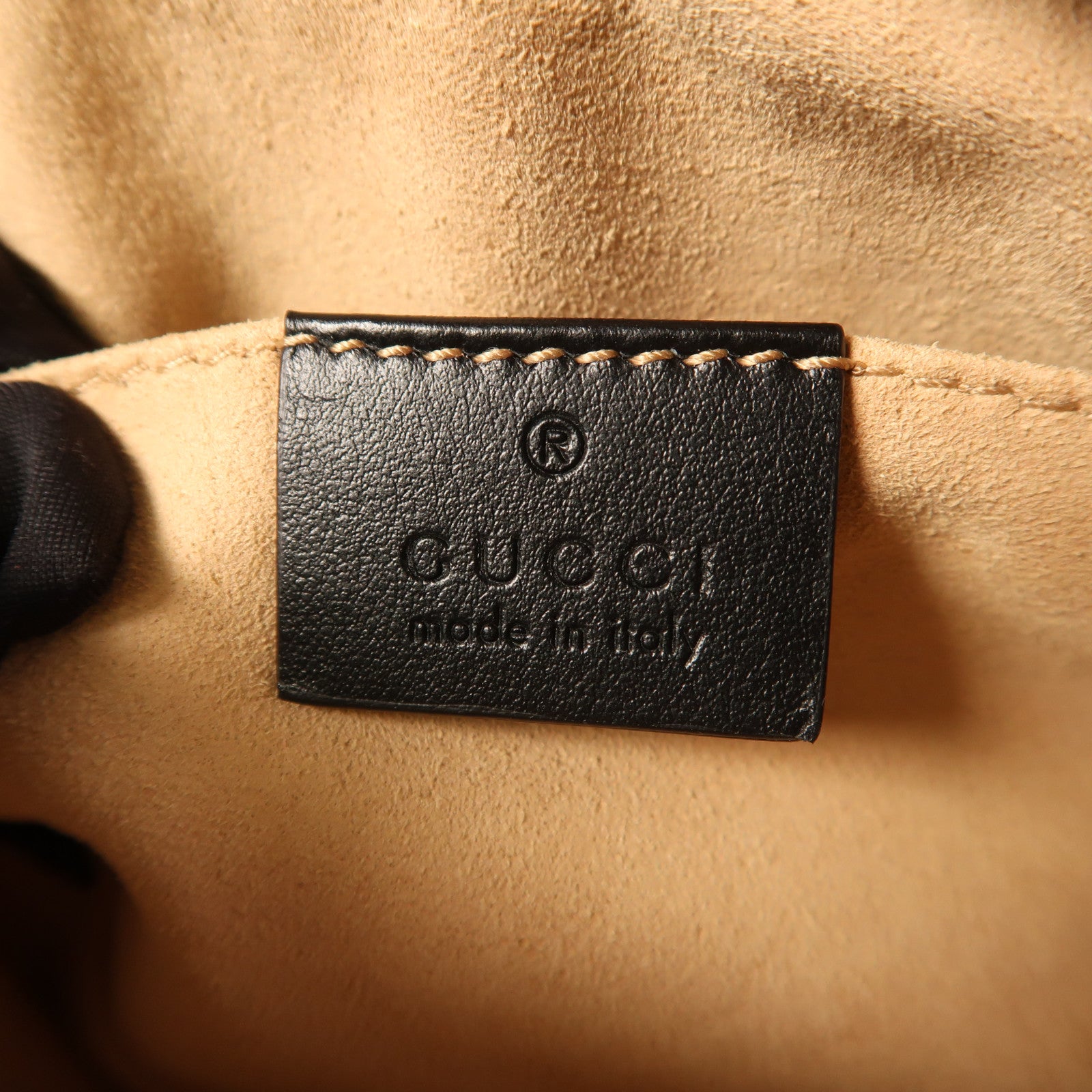 GUCCI 牛皮皮革GG Marmont金扣肩背袋