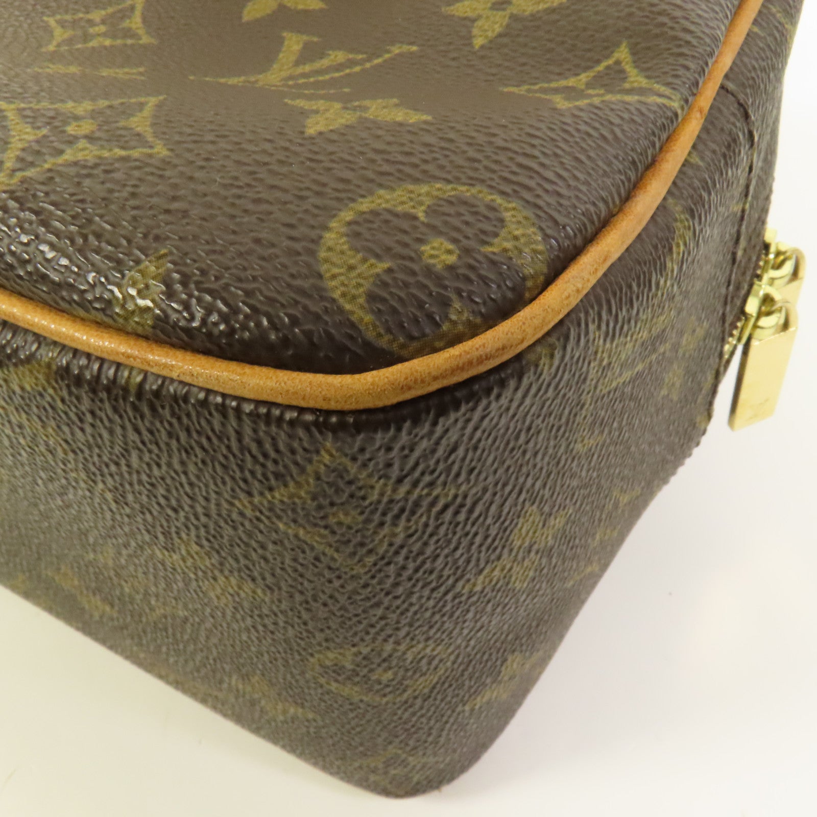 LOUIS VUITTON Monogram Cite MM金扣肩背袋
