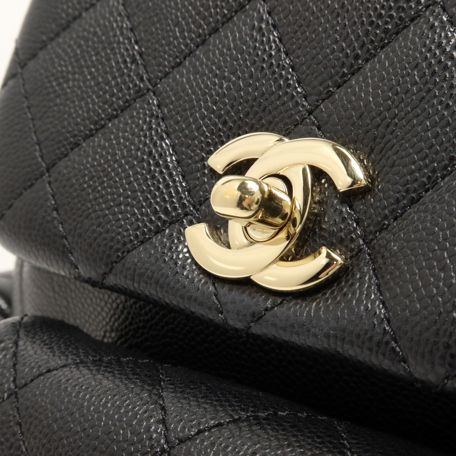 CHANEL 牛皮皮革Duma Backpack鏈帶背包