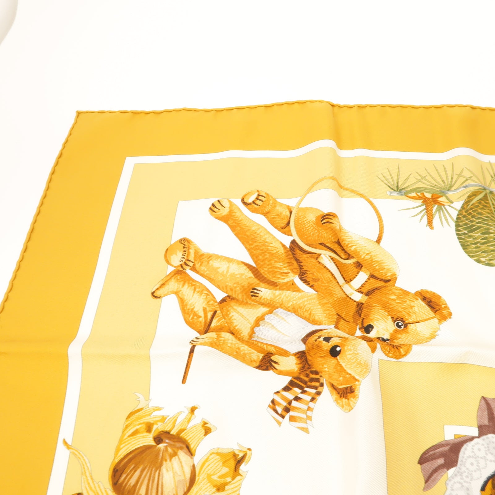 HERMES 【激減優惠】絲質Scarf絲巾棕色/白色
