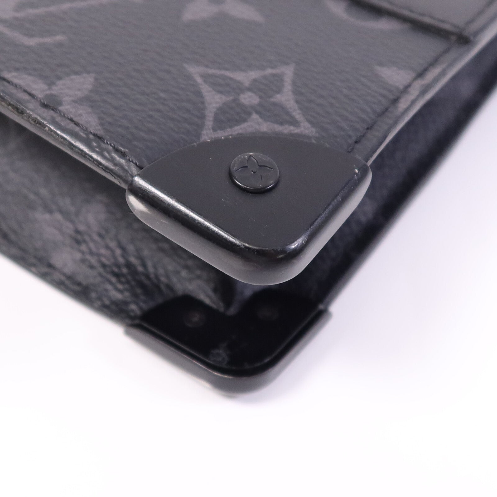 LOUIS VUITTON Monogram Eclipse Trunk Pochette手拿包