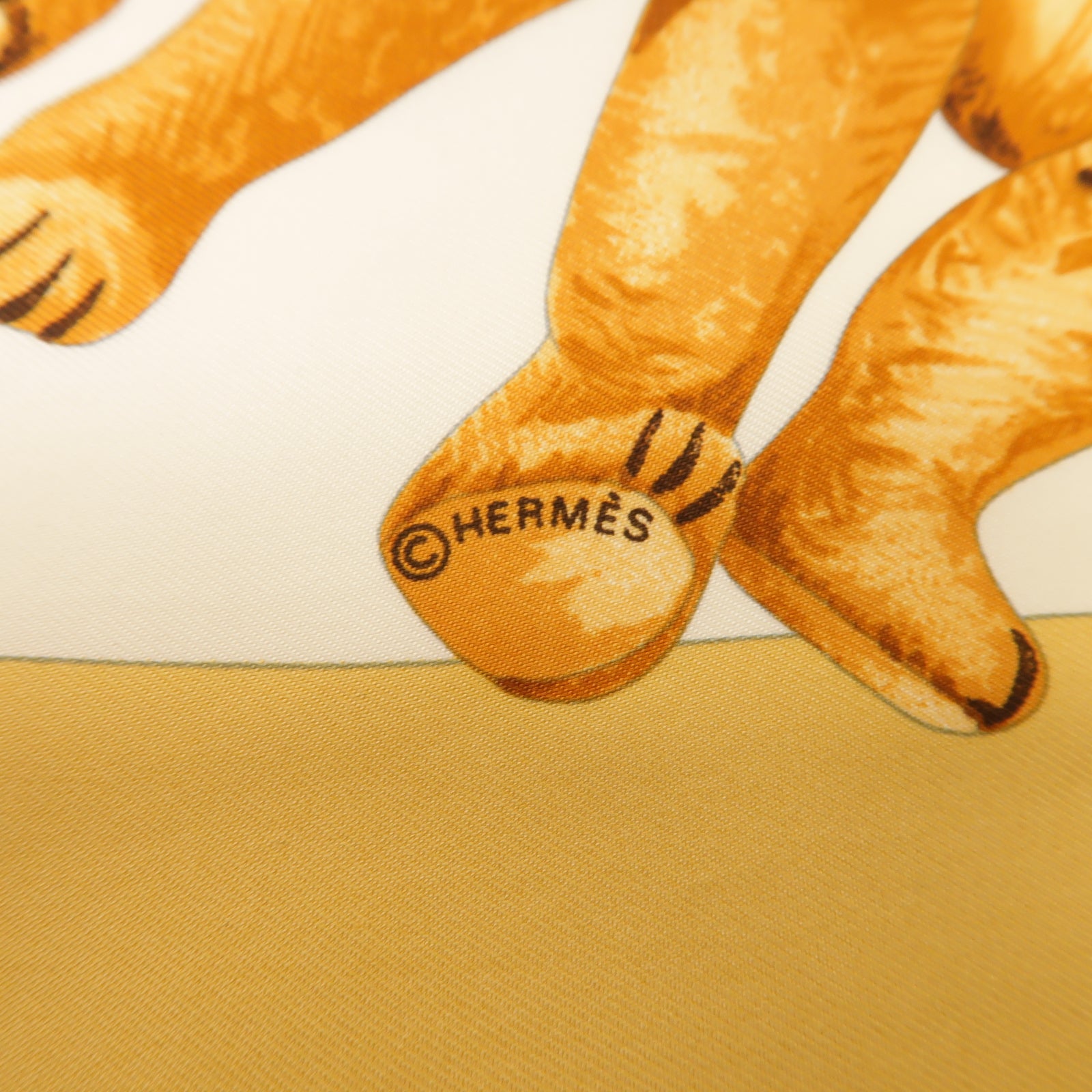 HERMES 【激減優惠】絲質Scarf絲巾棕色/白色