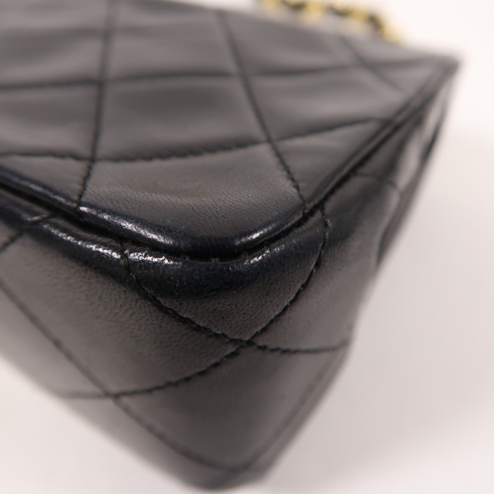 CHANEL 羊皮皮革Vintage Chain Shoulder金扣鏈帶肩背袋