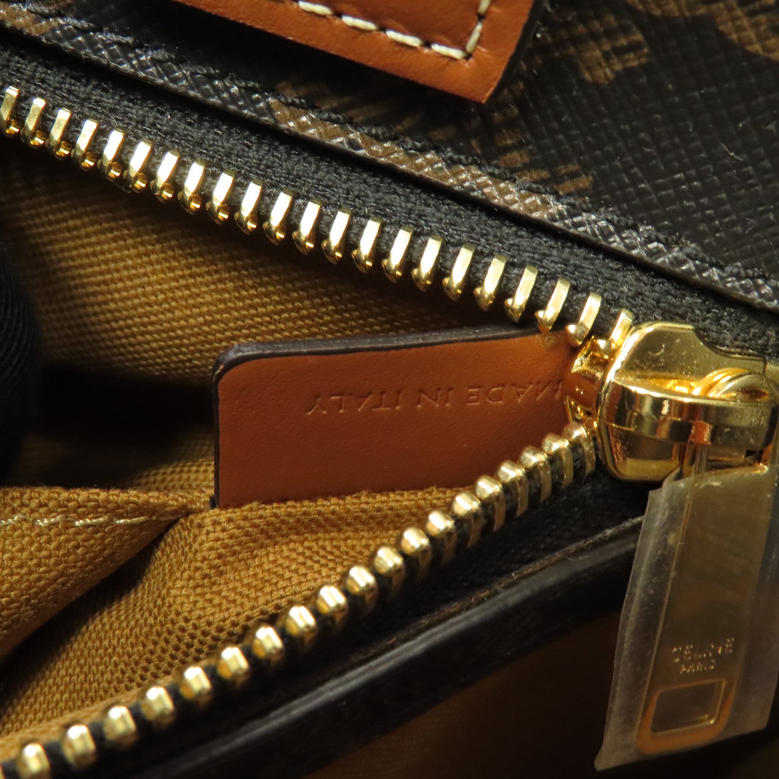CELINE 塗層帆布Small Cabas Vertical Triomphe金扣肩背袋啡色