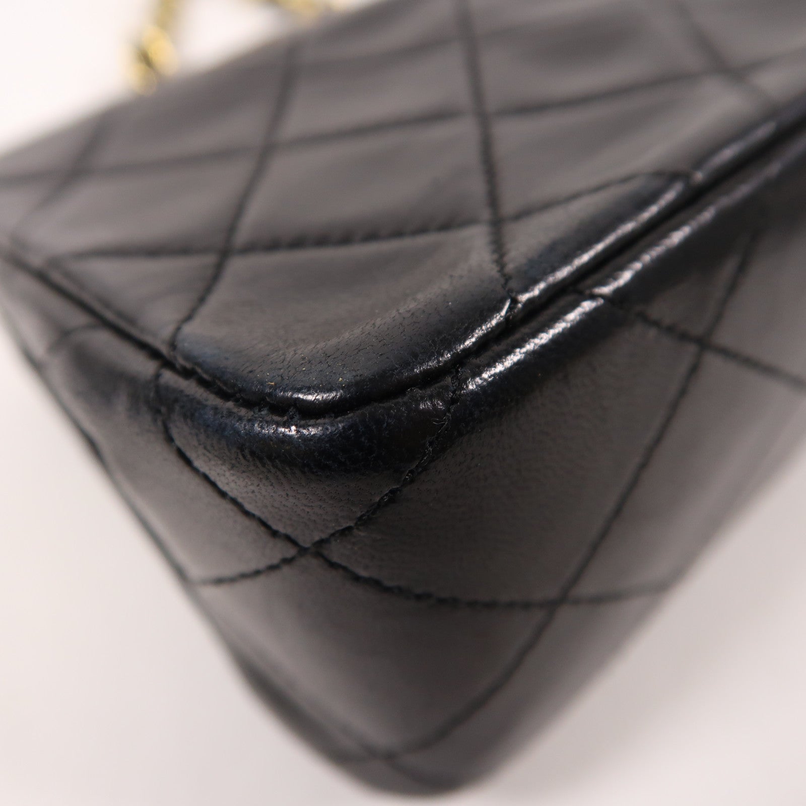 CHANEL 羊皮皮革Vintage Chain Shoulder金扣鏈帶肩背袋