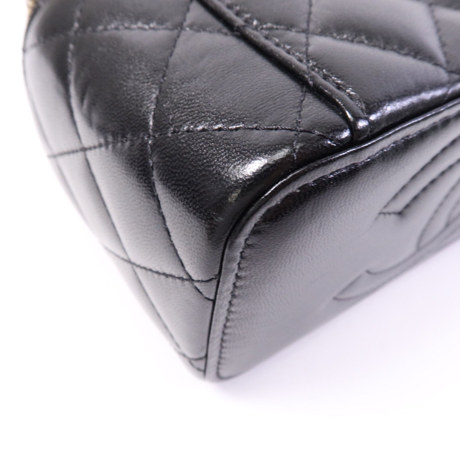 CHANEL 羊皮皮革Vanity Case金扣鏈帶肩背袋