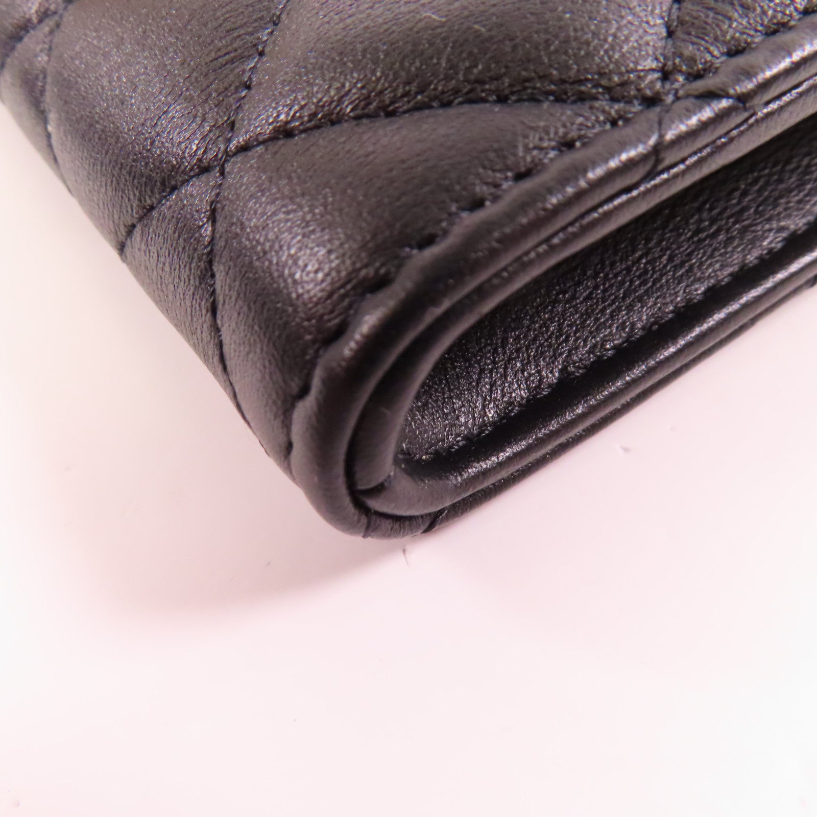 CHANEL 【激減優惠】牛皮皮革Long Strap Phone Bag銀扣鏈帶肩背袋