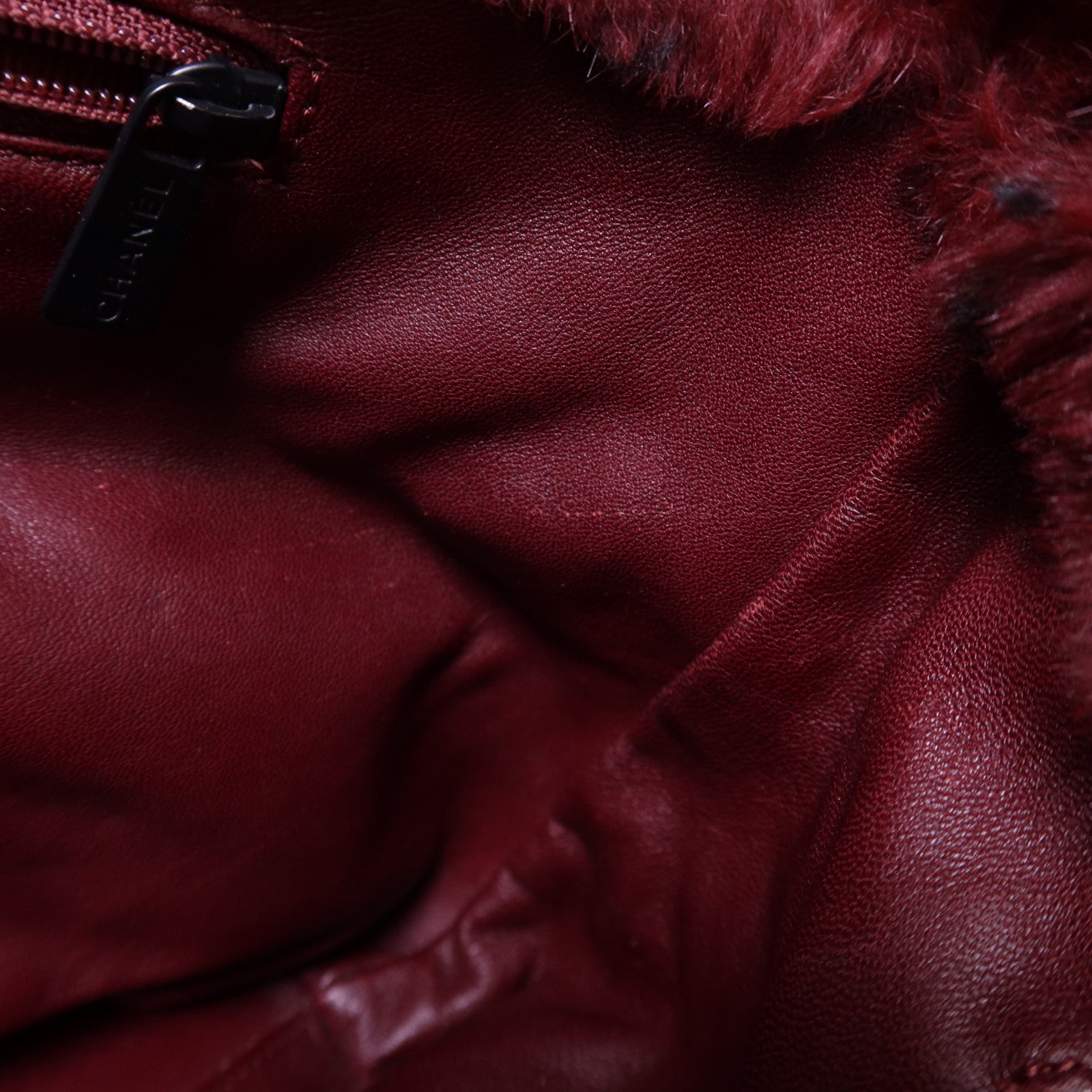 CHANEL 兔毛Shoulder Bag黑扣鏈帶肩背袋