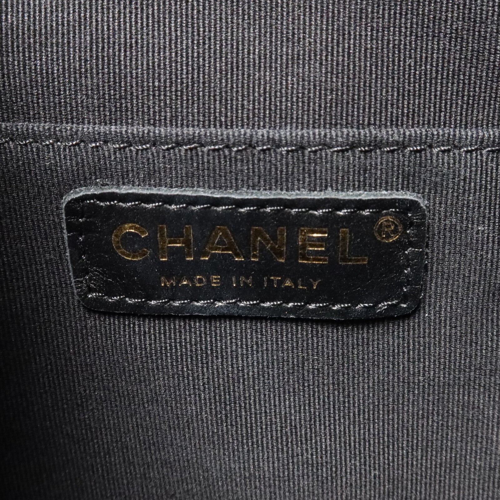 CHANEL 牛皮皮革Duma Backpack鏈帶背包