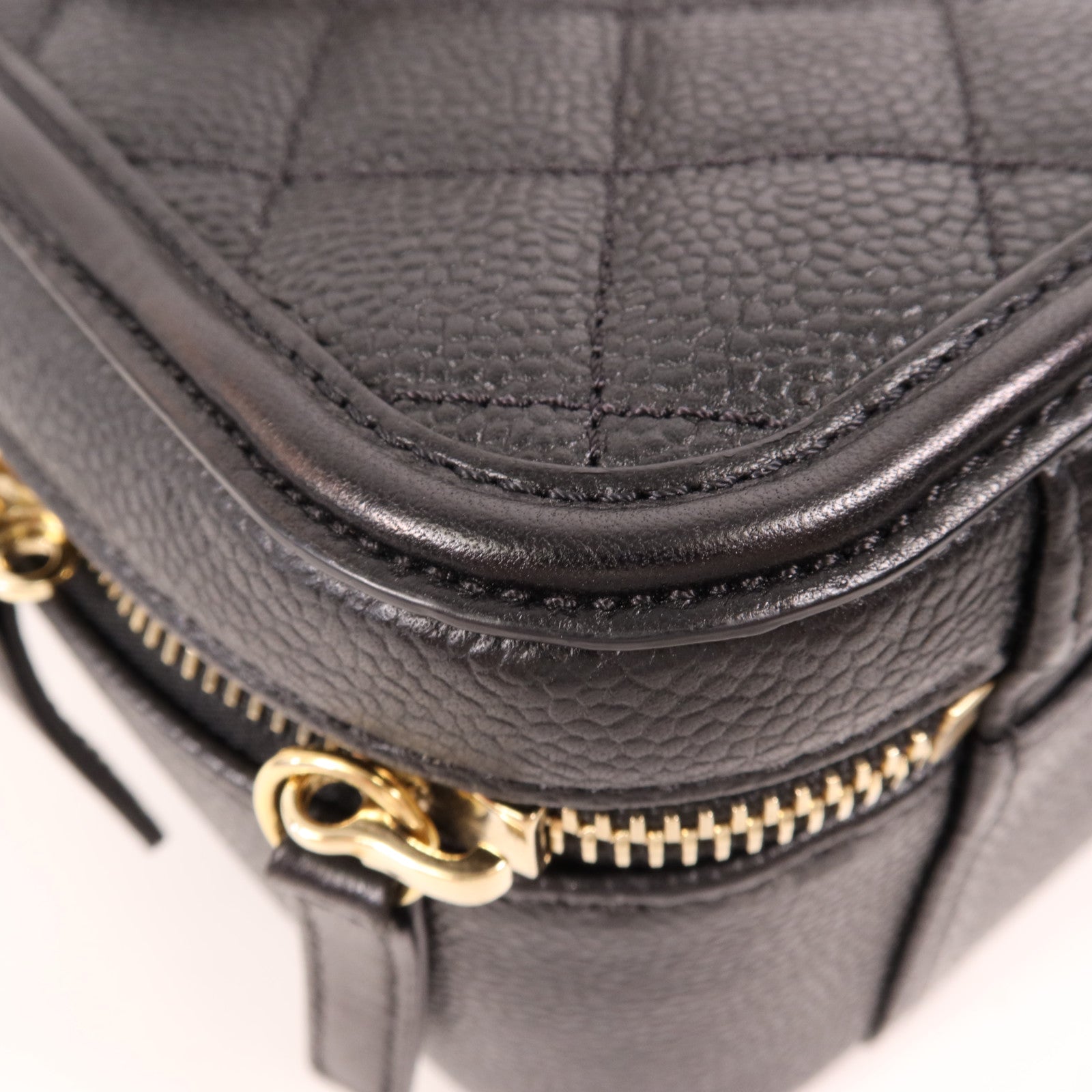 CHANEL 牛皮皮革CC Filigree Vanity金扣手挽肩背兩用袋