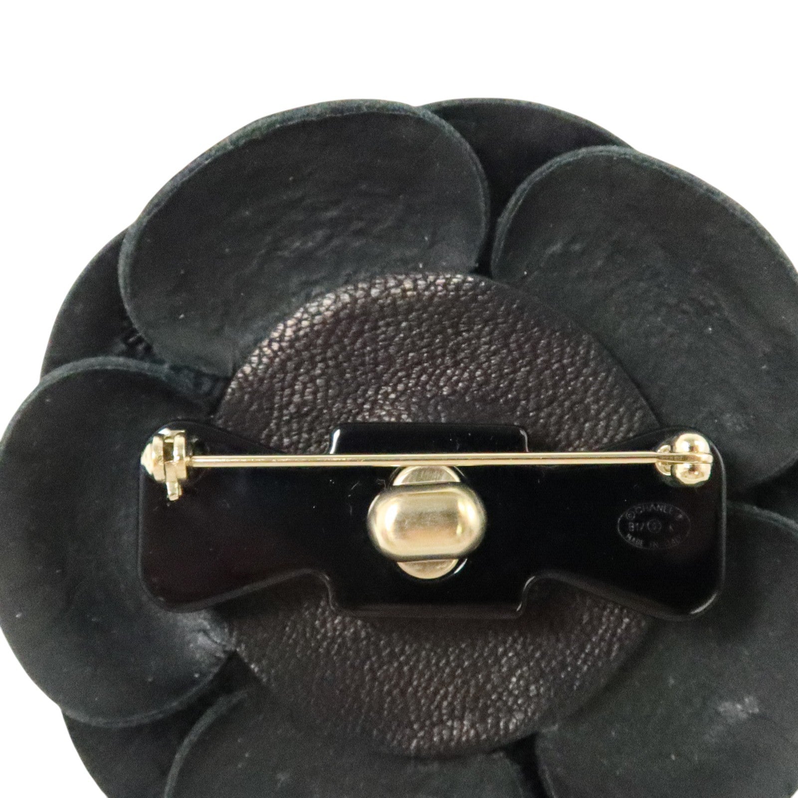 CHANEL 漆皮皮革Brooch銀扣胸針