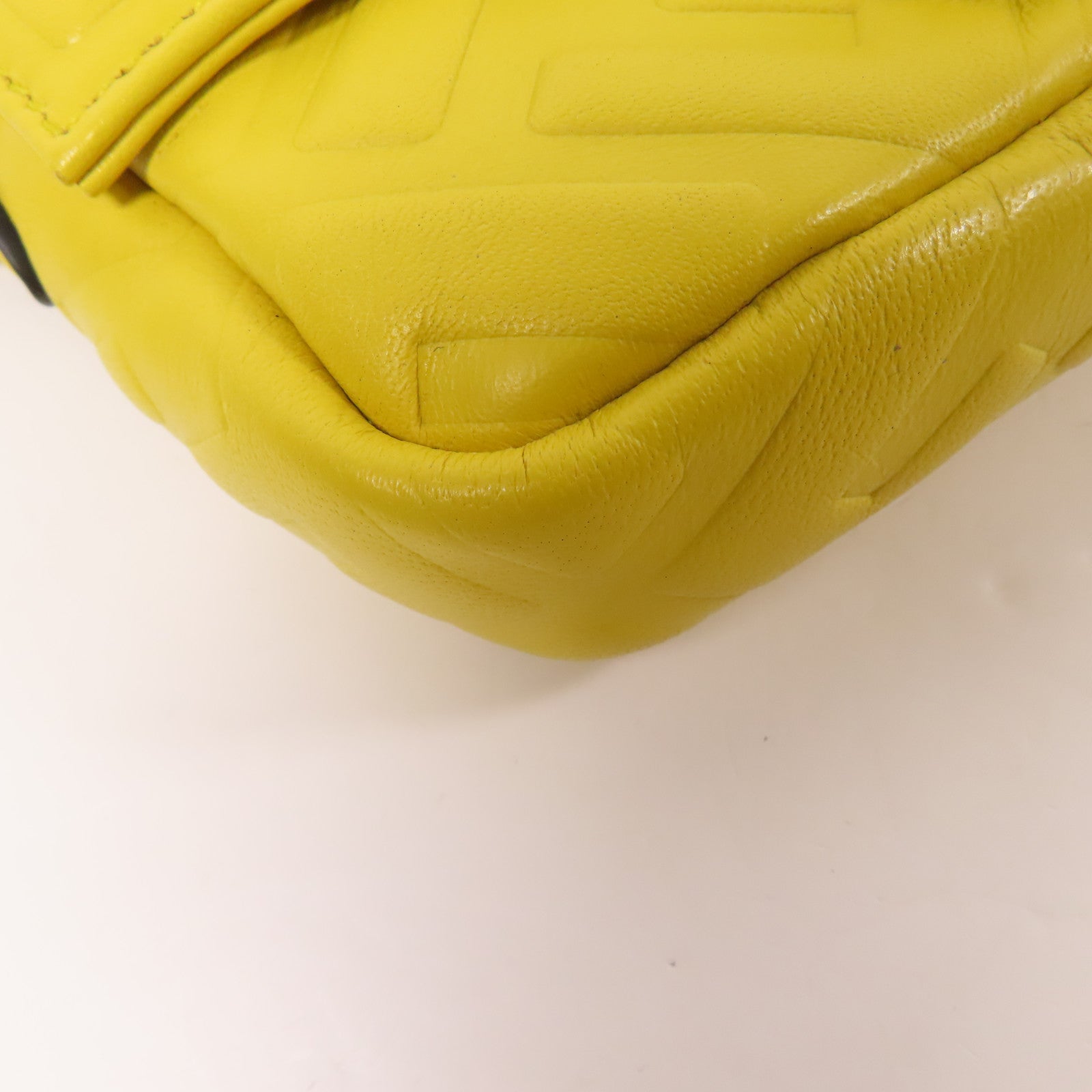 FENDI 牛皮皮革Baguette Mini金扣手挽肩背兩用袋