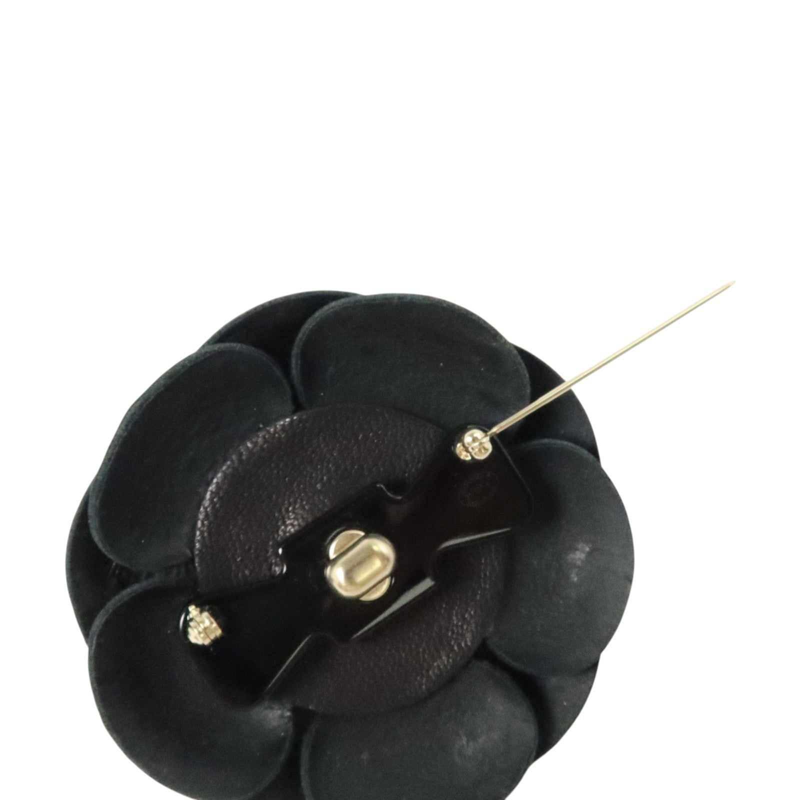 CHANEL 漆皮皮革Brooch銀扣胸針