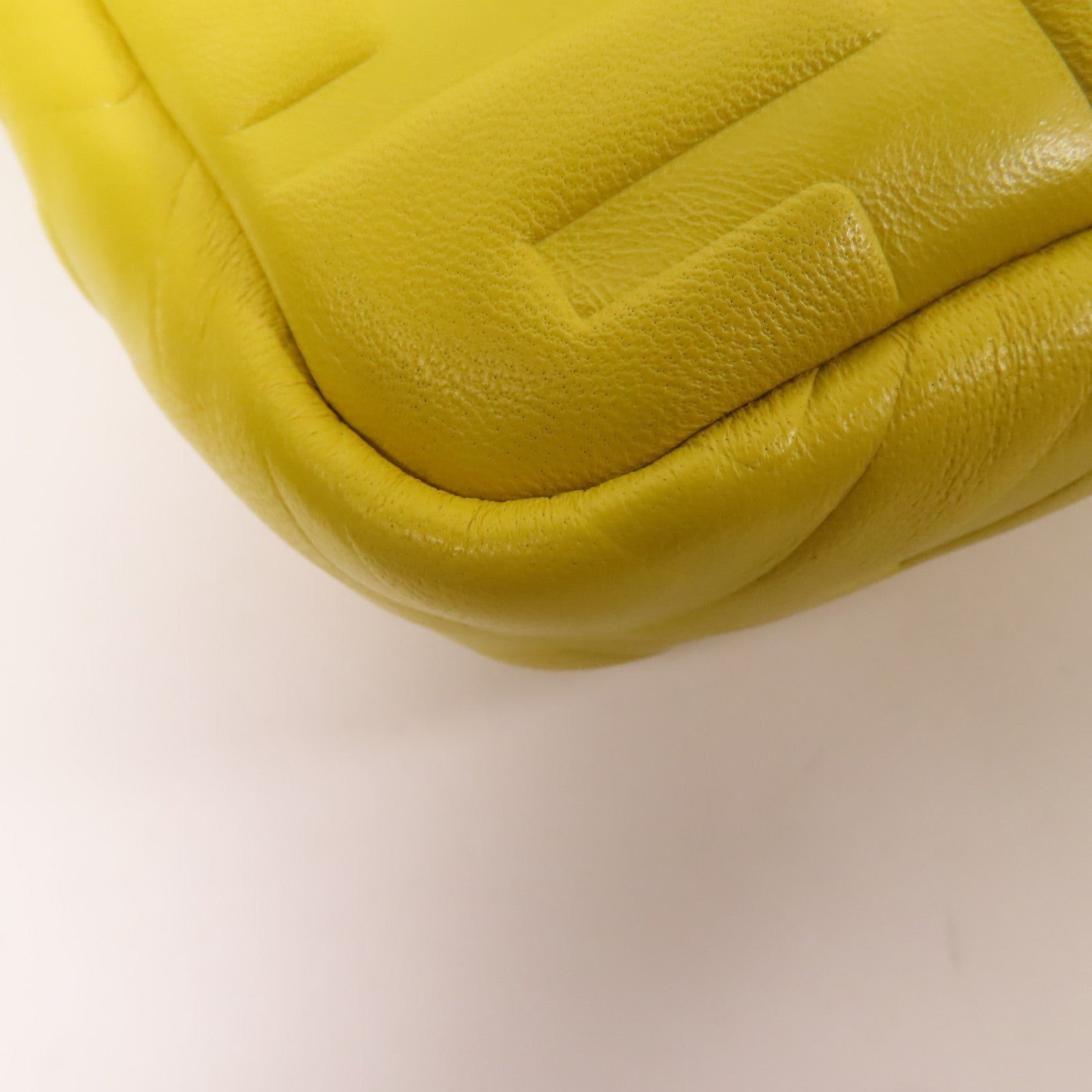 FENDI 牛皮皮革Baguette Mini金扣手挽肩背兩用袋