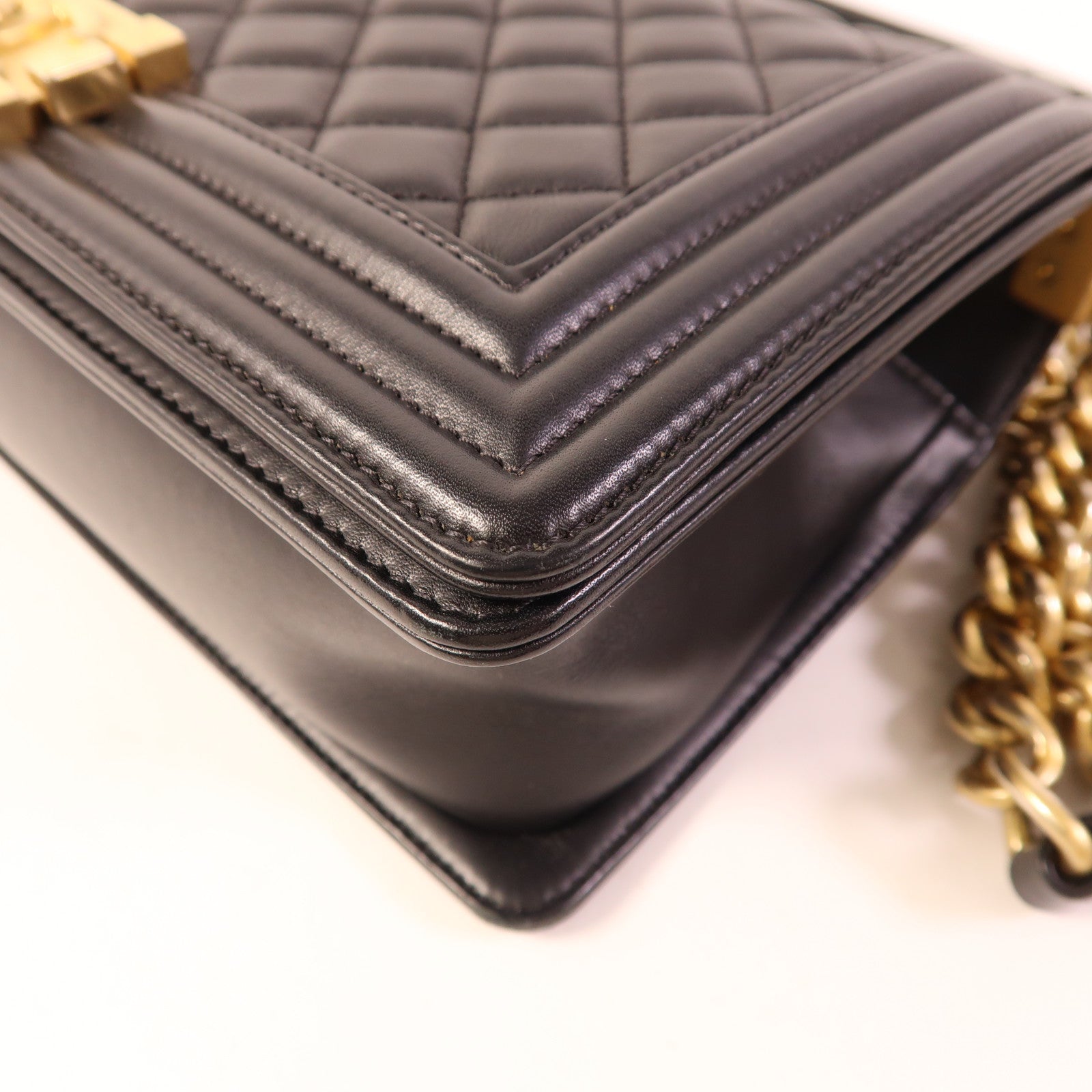 CHANEL 【激減優惠】羊皮皮革Boy 25金扣鏈帶肩背袋