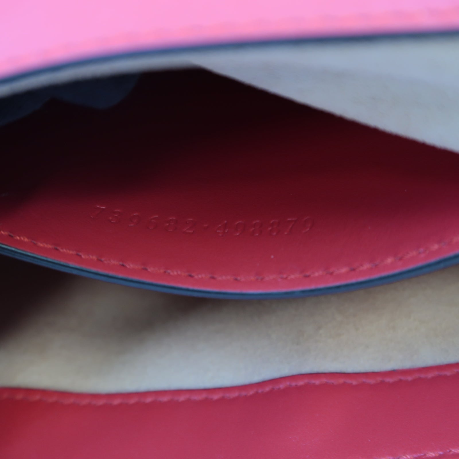 GUCCI **【激減優惠】牛皮皮革GG Marmont Shoulder Bag金扣鏈帶肩背袋紅色
