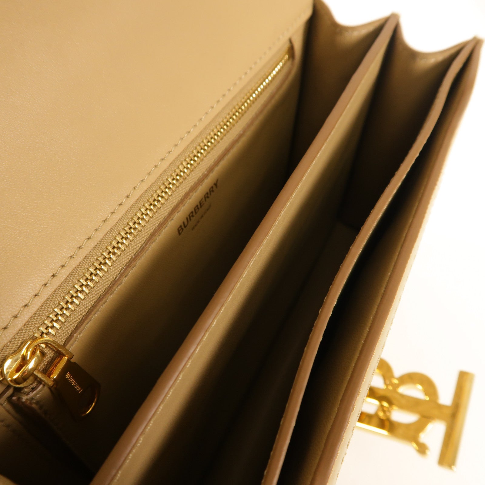 BURBERRY 牛皮皮革Chain Shoulder金扣鏈帶肩背袋米色