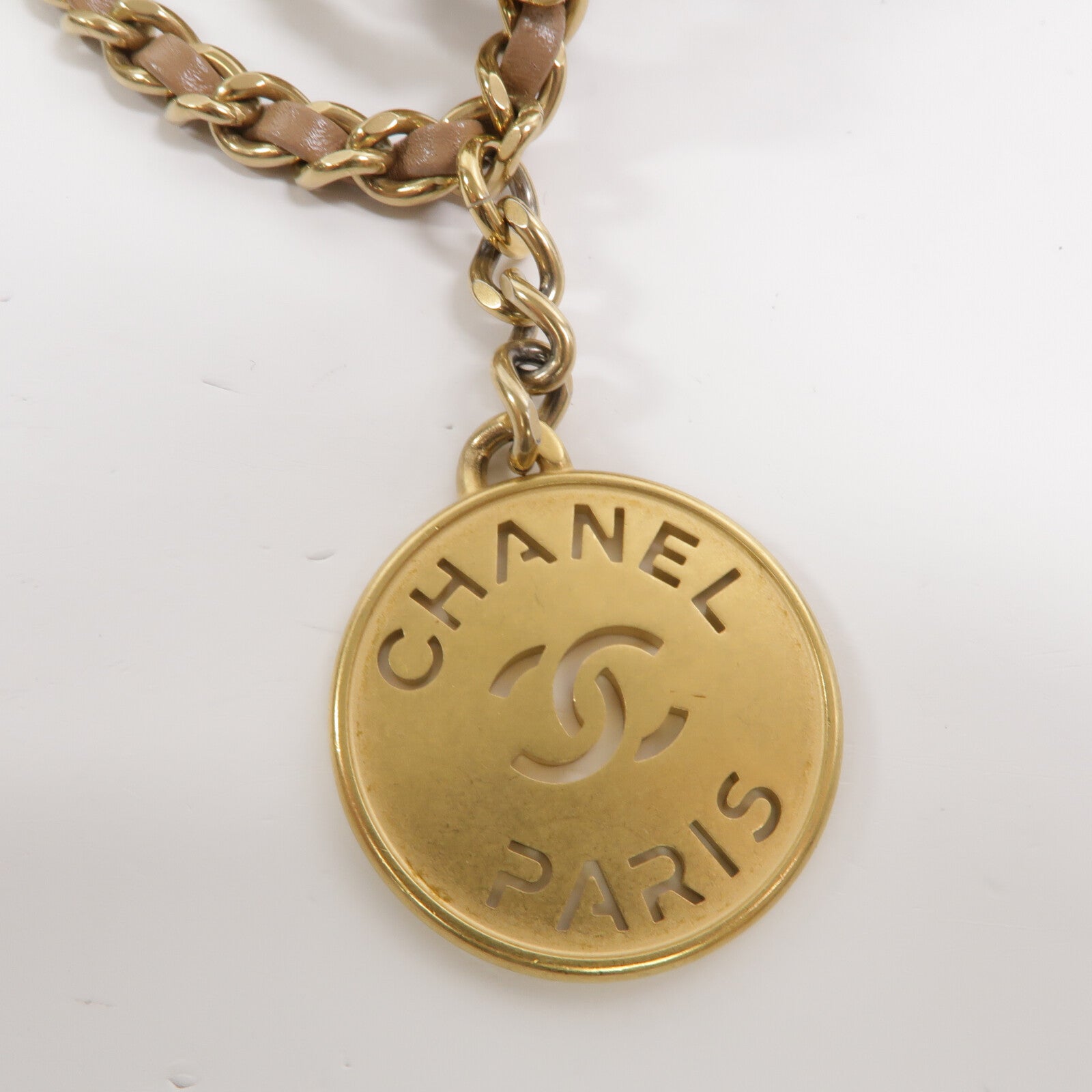 CHANEL 牛皮皮革Chanel 22 Mini鏈帶肩背袋