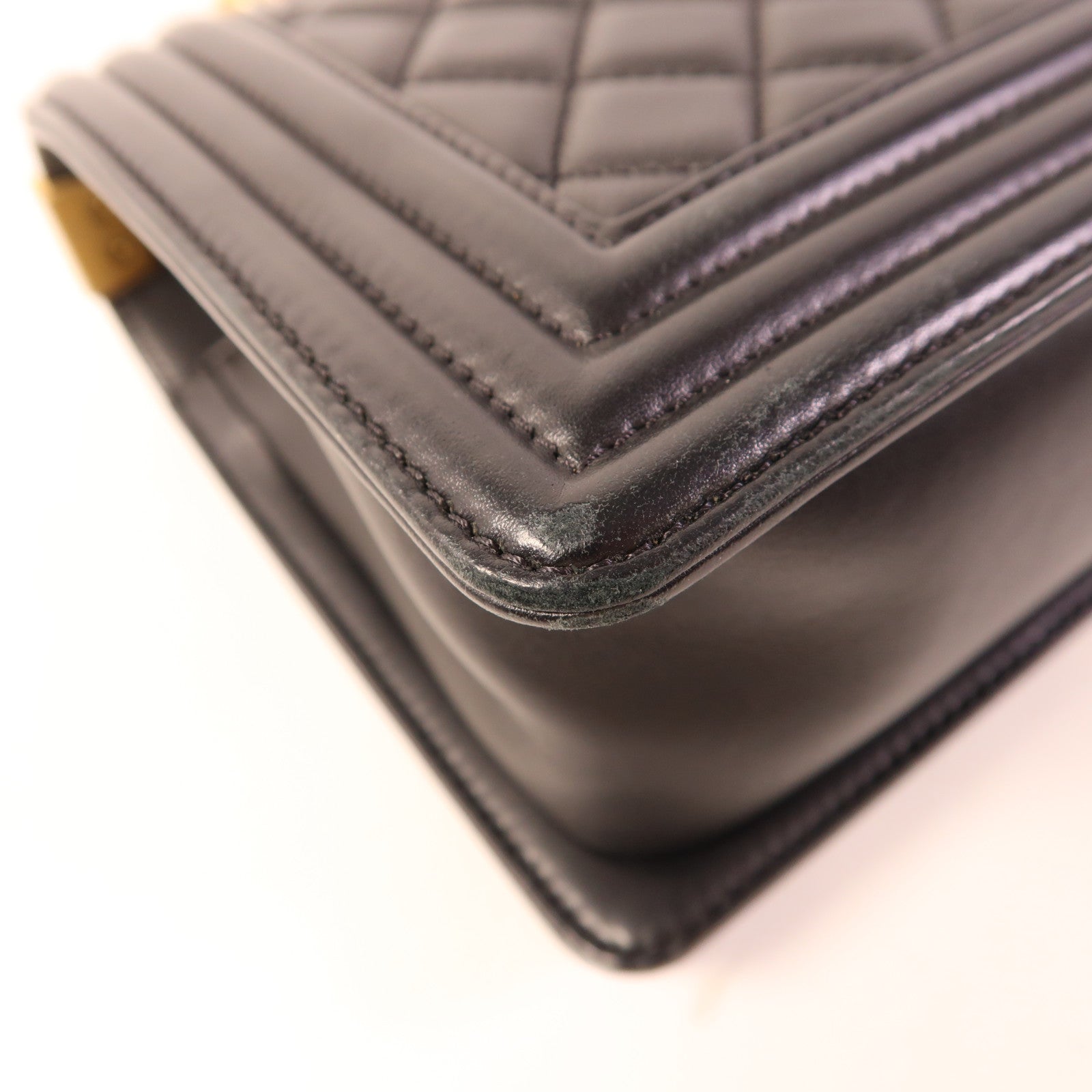 CHANEL 羊皮皮革Boy 25金扣鏈帶肩背袋