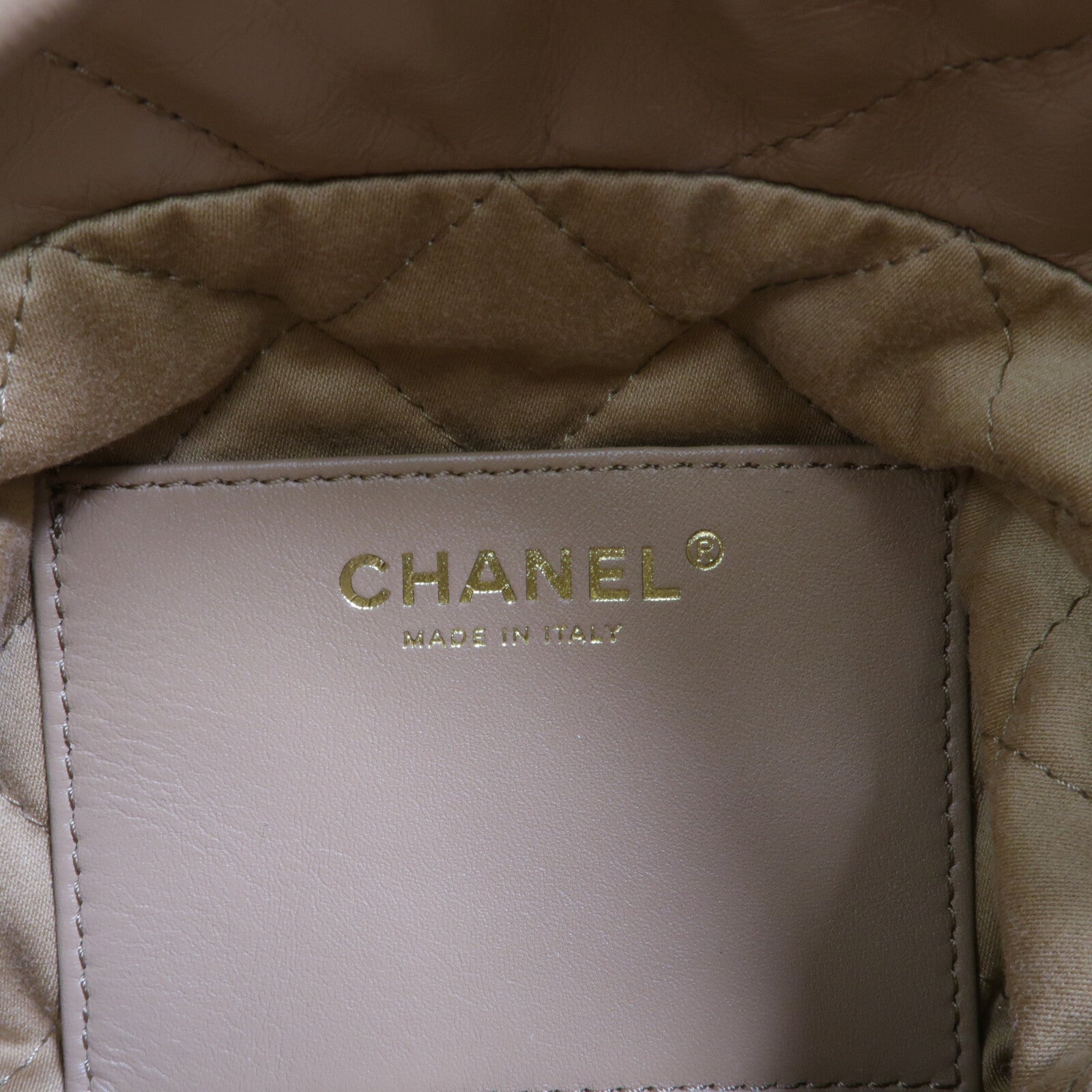 CHANEL 牛皮皮革Chanel 22 Mini鏈帶肩背袋