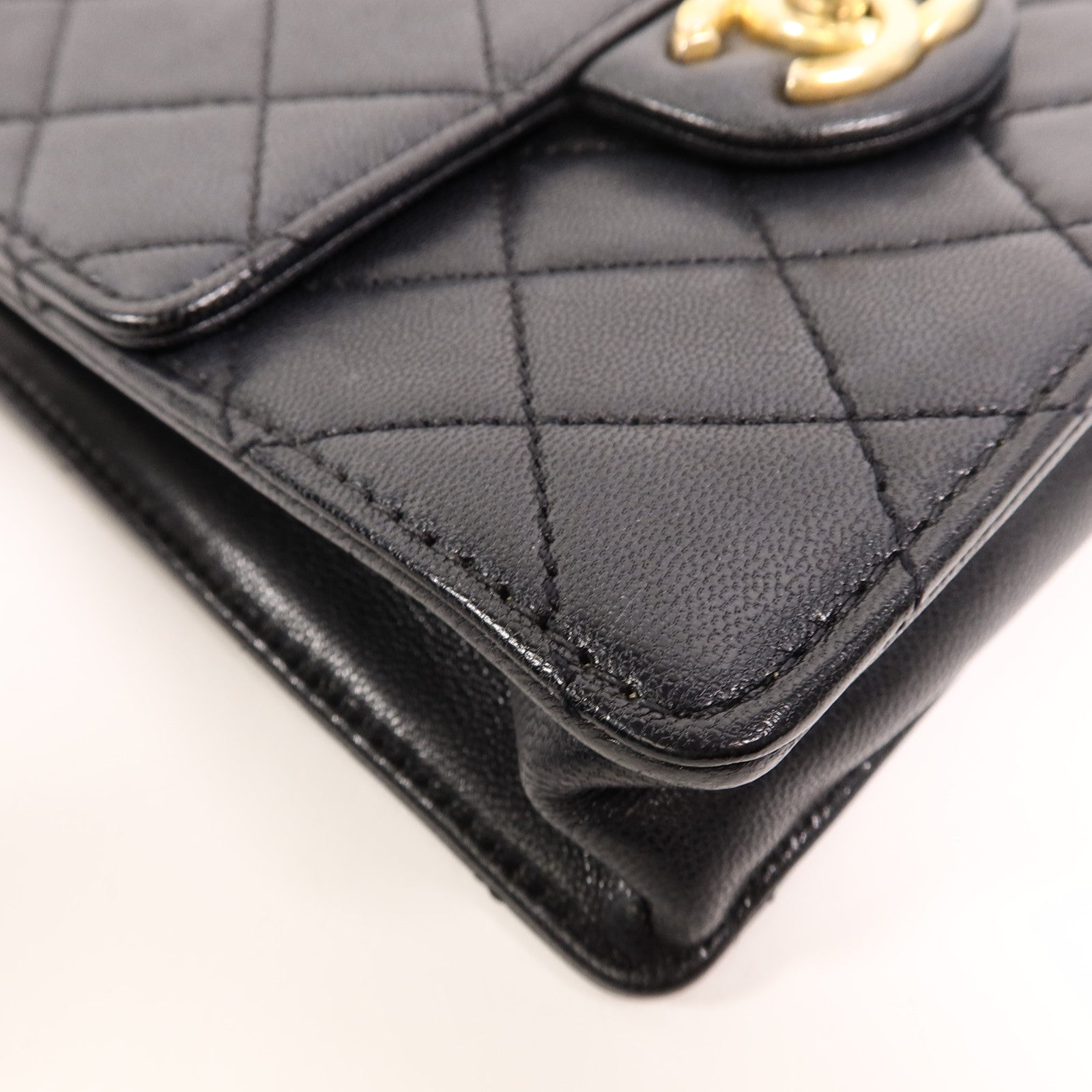 CHANEL 牛皮皮革Matelasse Pearl Chain Bag鏈帶肩背袋