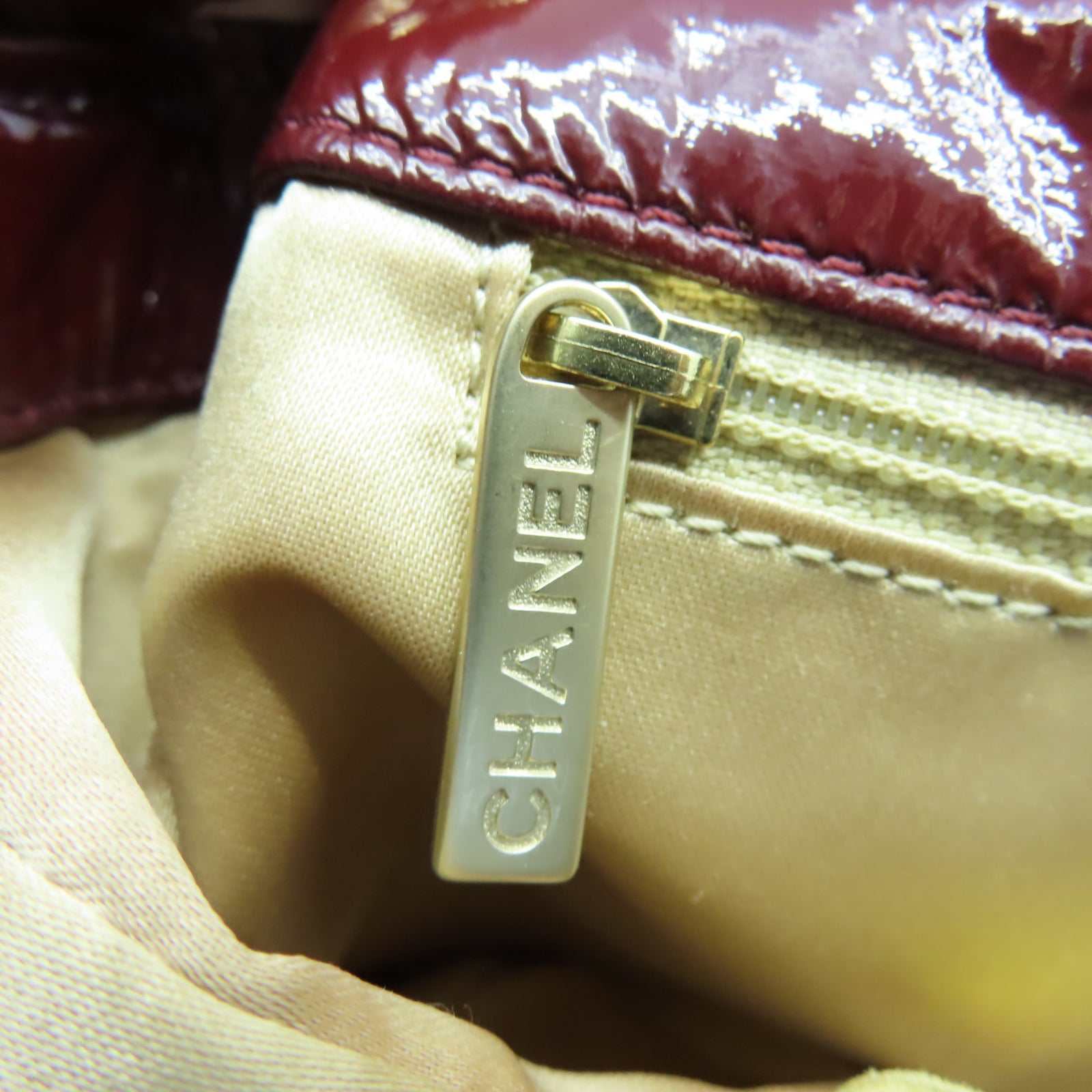 CHANEL 【激減優惠】漆皮皮革Shoulder Bag金扣鏈帶肩背袋深紅色