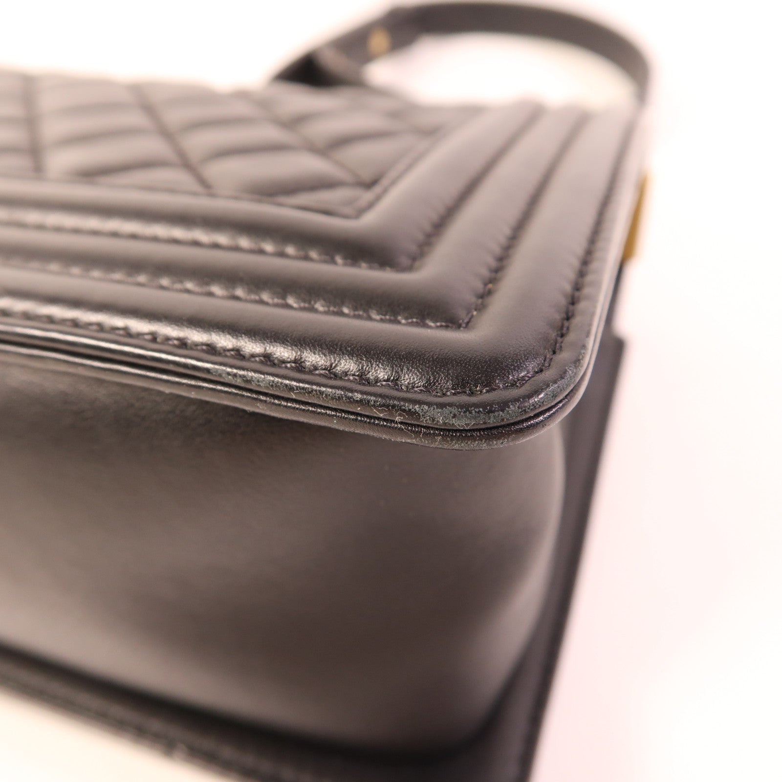 CHANEL 【激減優惠】羊皮皮革Boy 25金扣鏈帶肩背袋