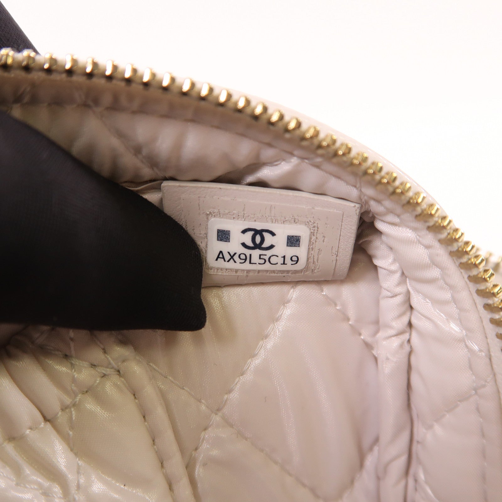 CHANEL CC GHW Pouch Calfskin Leather Light Gray