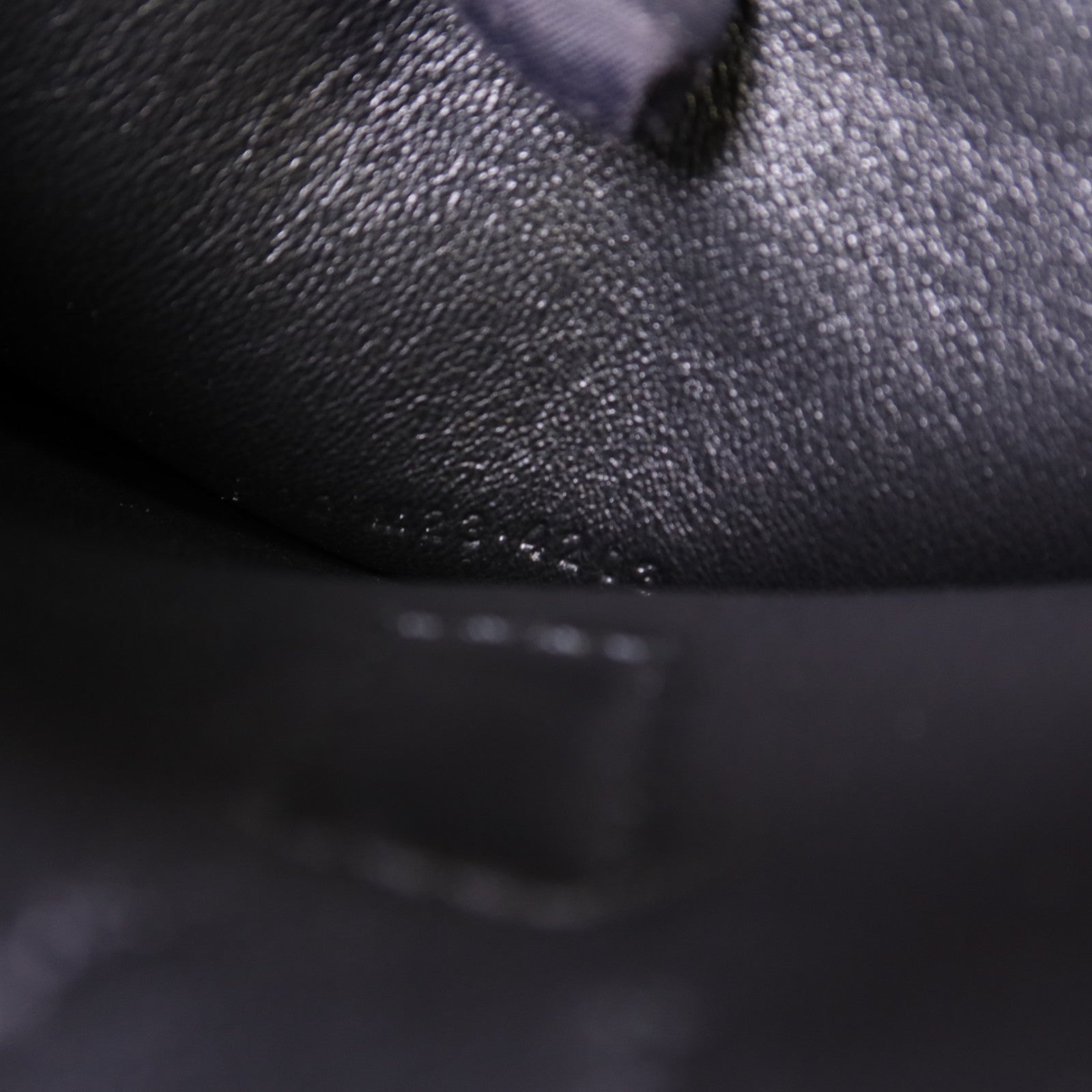 BALENCIAGA 牛皮皮革Bel Air金扣肩背袋