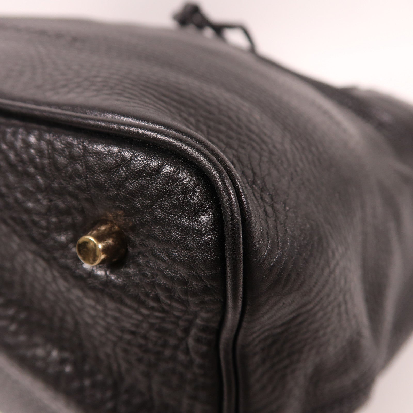 BURBERRY 牛皮皮革Hand Bag金扣手挽袋黑色