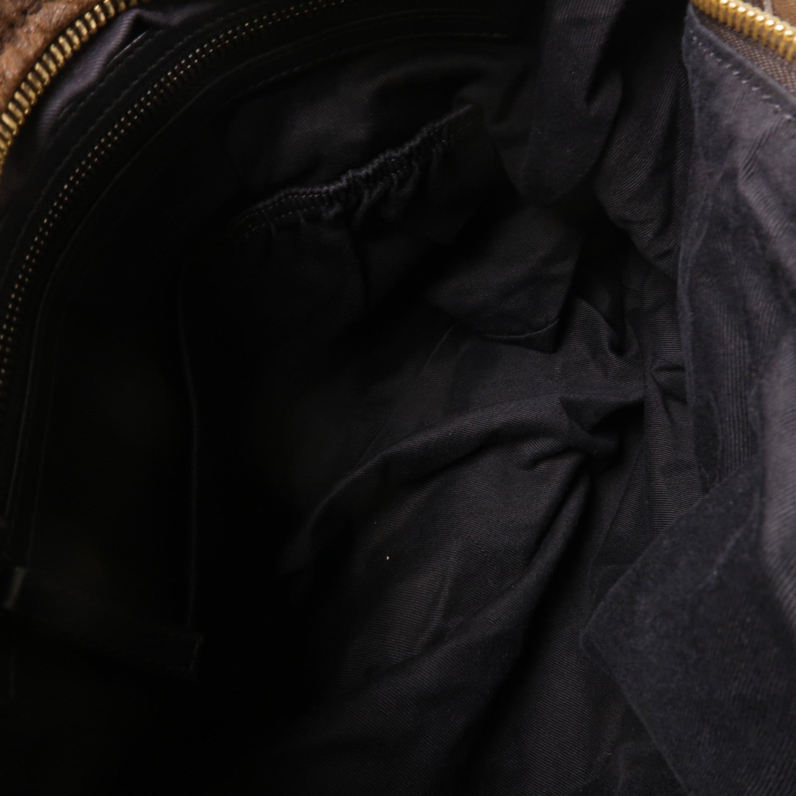 GIVENCHY 牛皮皮革Pandora金扣手挽袋