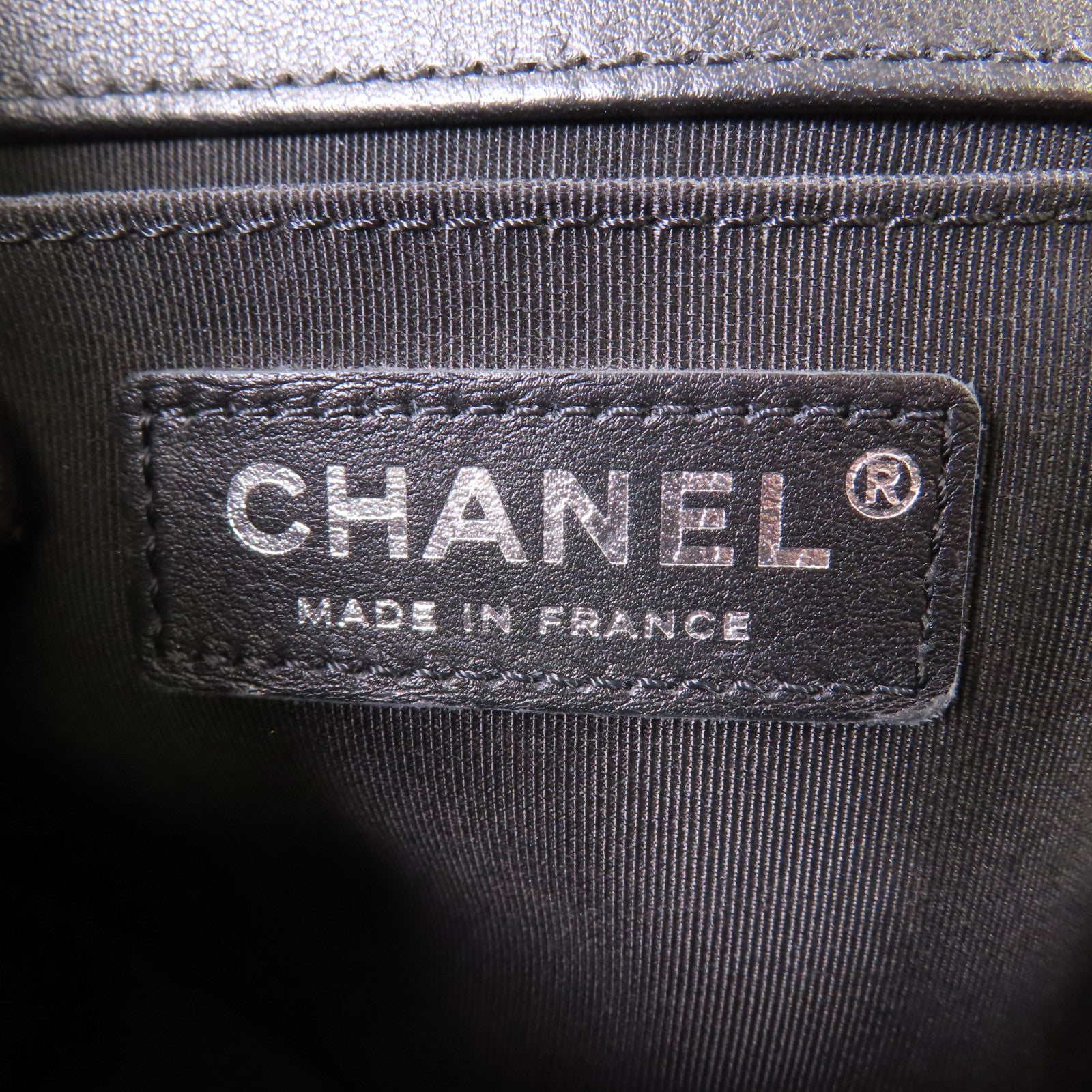 CHANEL 牛皮皮革Boy 25鏈帶肩背袋