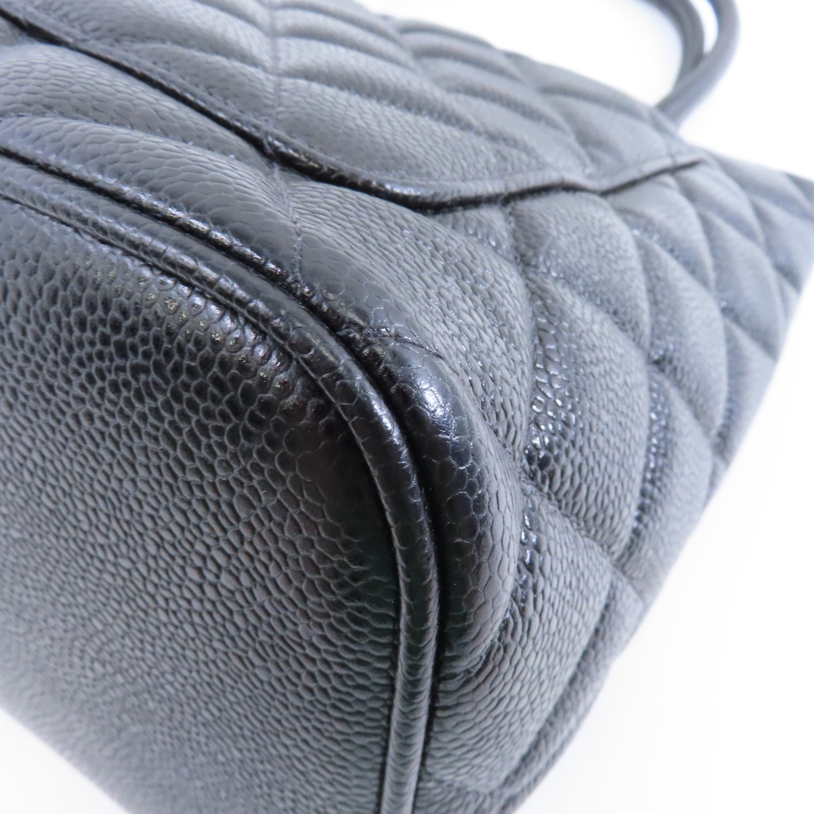CHANEL 菱格Caviar皮革Medallion Tote Bag銀扣手挽袋黑色