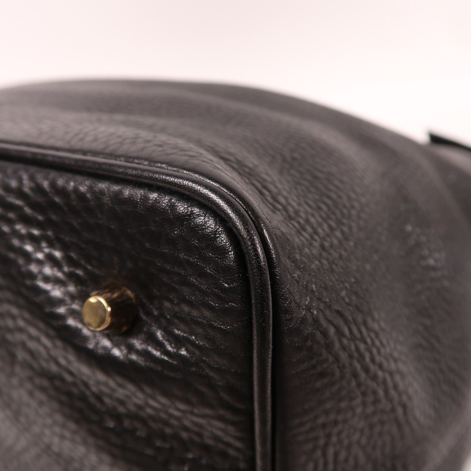 BURBERRY 牛皮皮革Hand Bag金扣手挽袋黑色