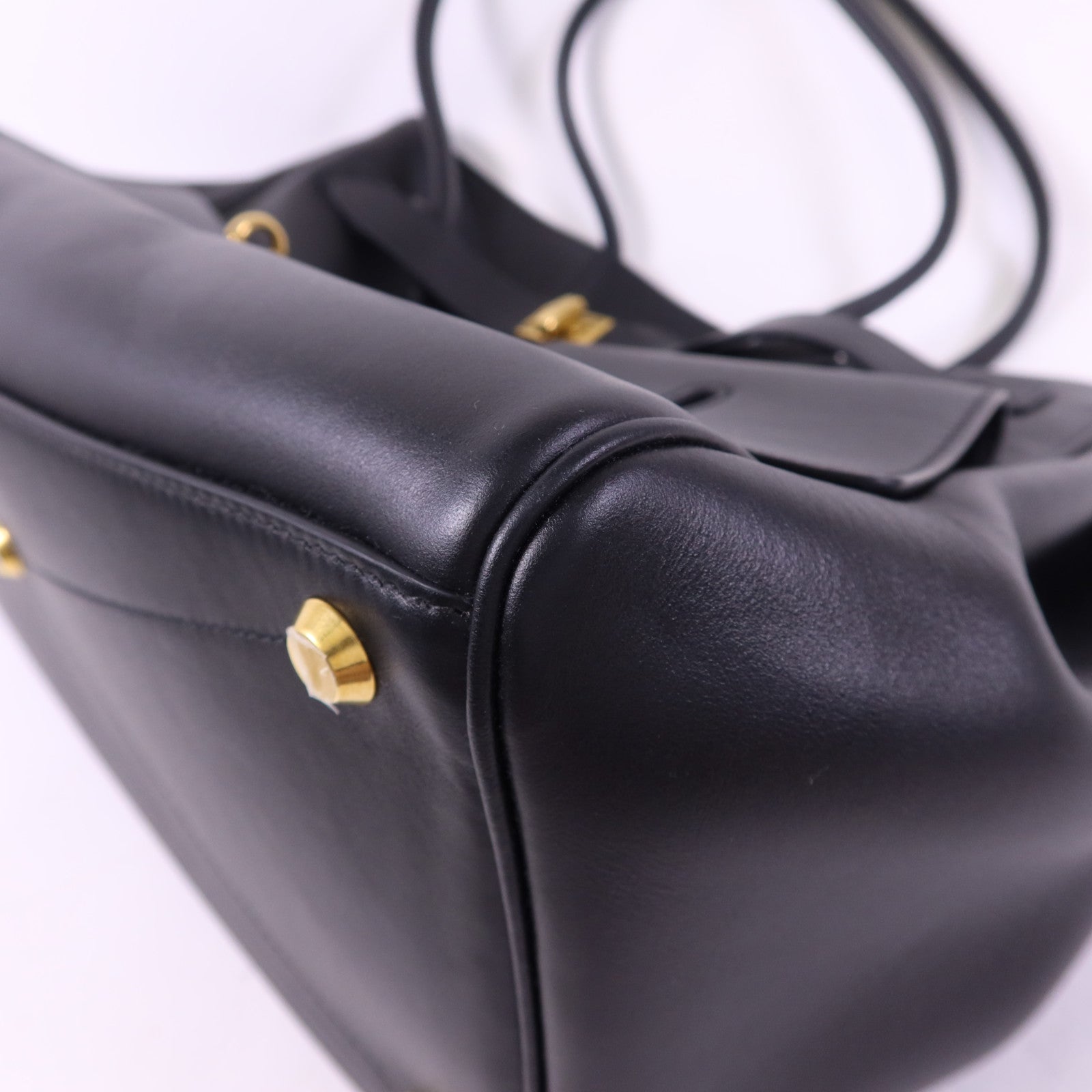 BALENCIAGA 牛皮皮革Bel Air金扣肩背袋