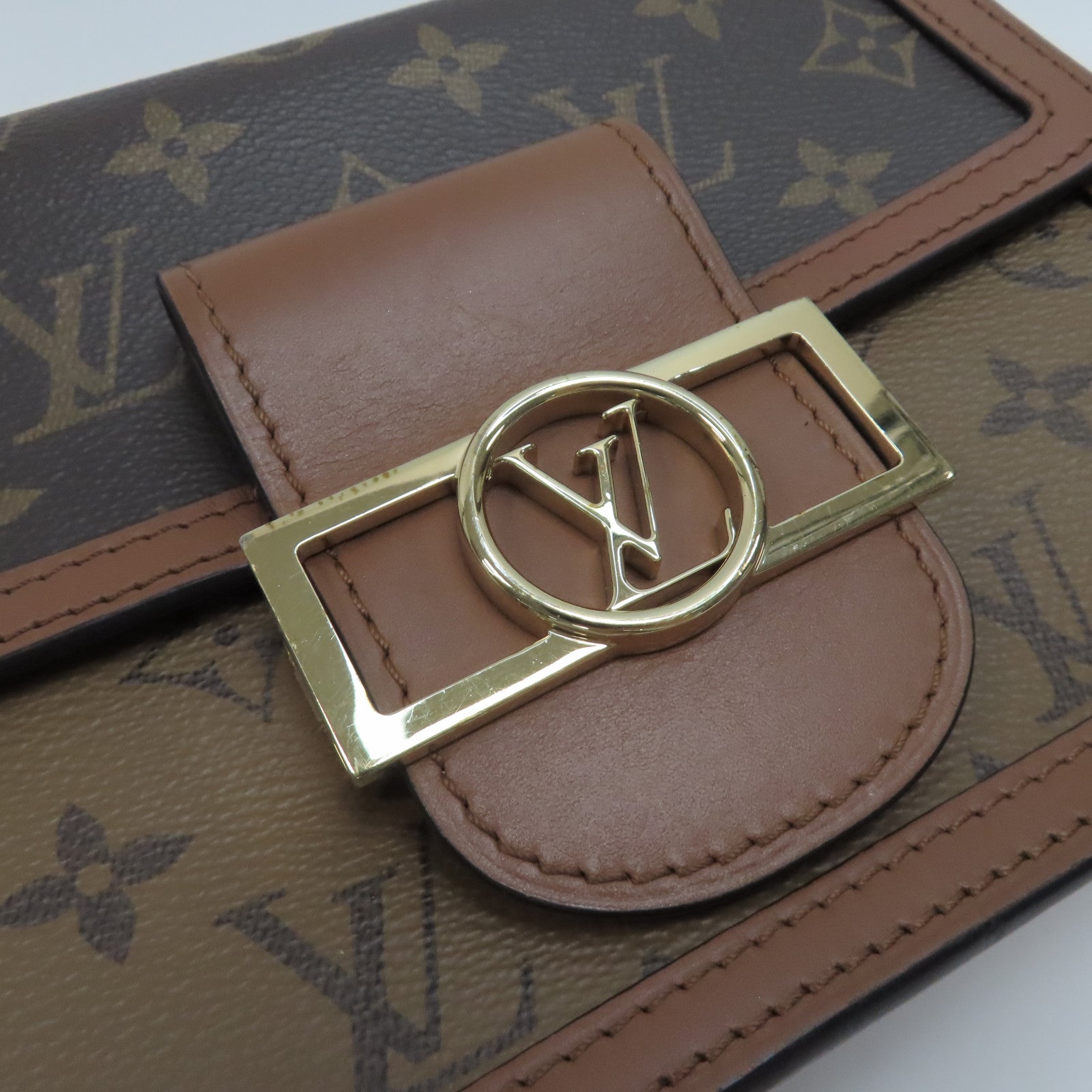 LOUIS VUITTON Monogram Reverse Mini Dauphine金扣肩背袋啡色